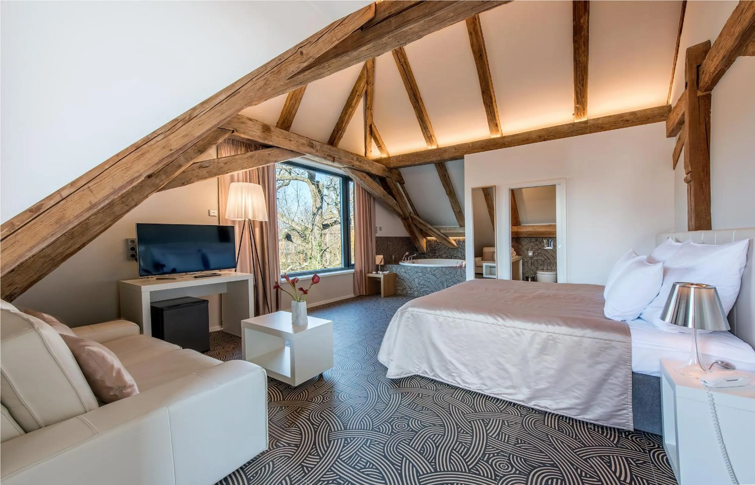 Bedroom, Bed in Yard Resort