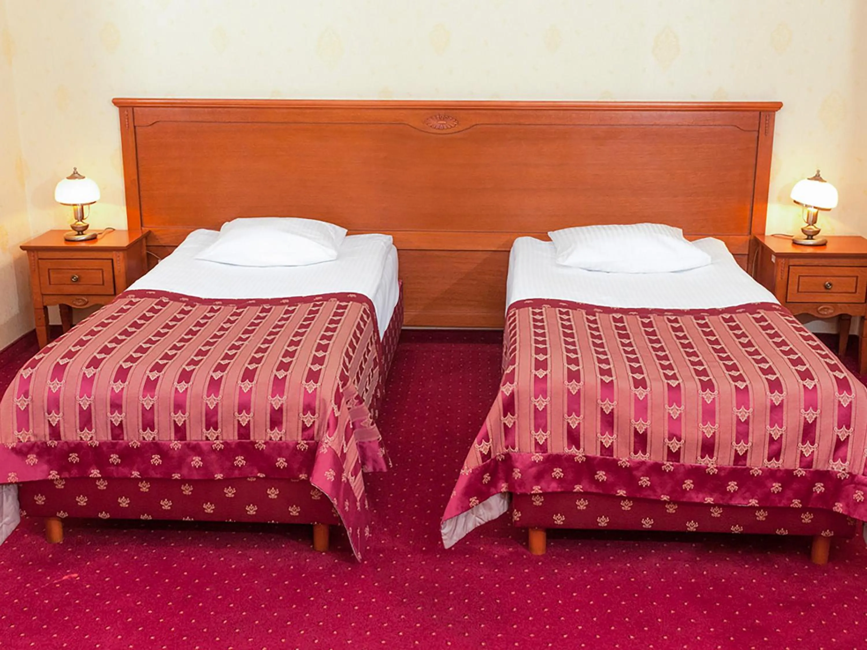 Bed in Hotel Korona