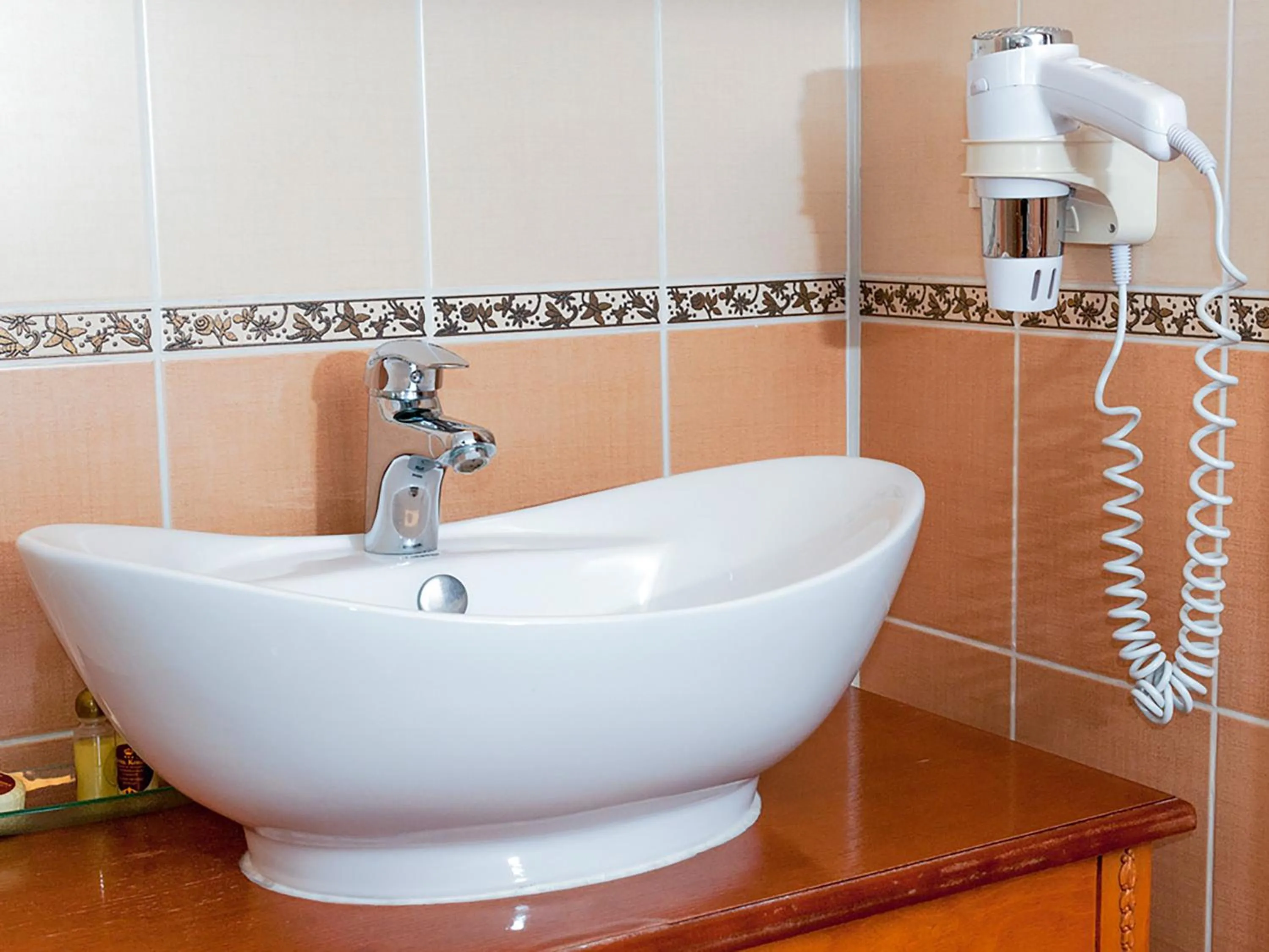 Bathroom in Hotel Korona