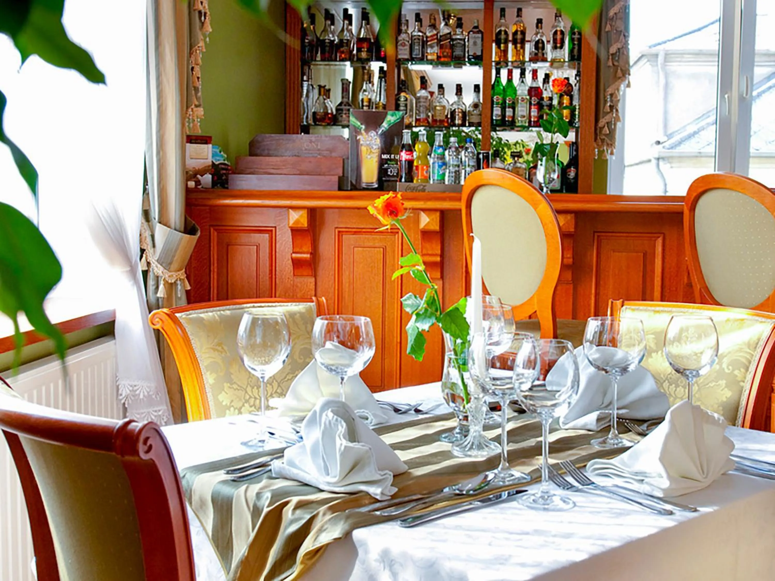 Restaurant/places to eat in Hotel Korona