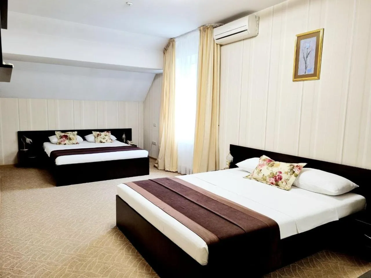Photo of the whole room, Bed in TipTop Hotel CITY CENTER
