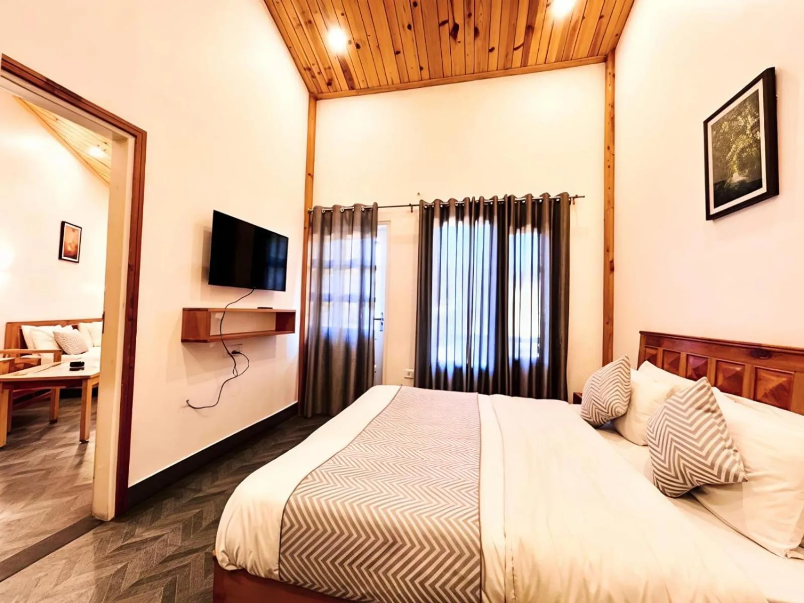 Communal lounge/ TV room, Bed in Hotel Dwaper A Premium Property Near Mall Road