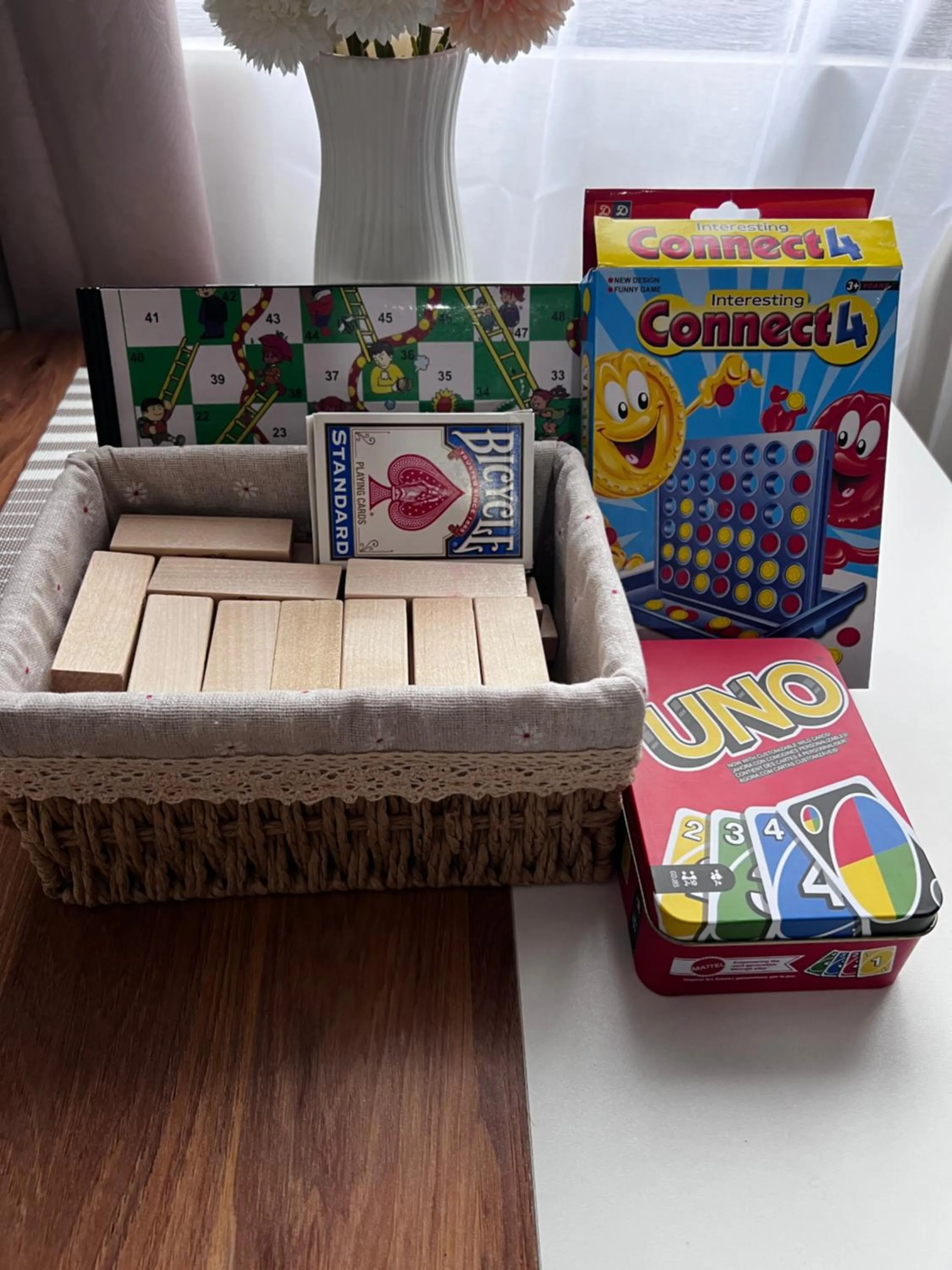 Communal lounge/ TV room in Family Haven Serin West Tagaytay - 6 Pax - Taal View - Full Kitchen - FAST Wi-Fi