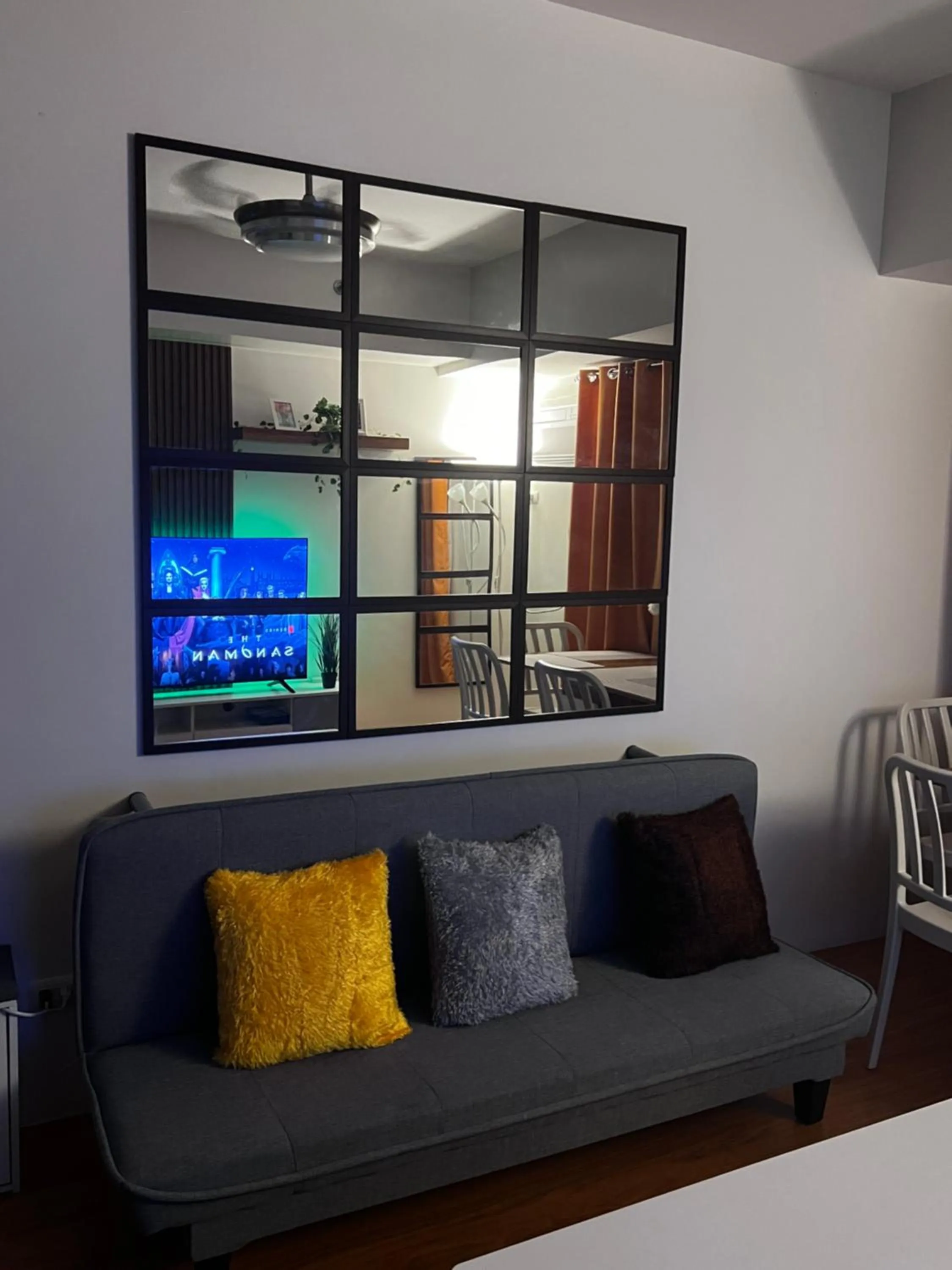 Living room in Family Haven Serin West Tagaytay - 6 Pax - Taal View - Full Kitchen - FAST Wi-Fi