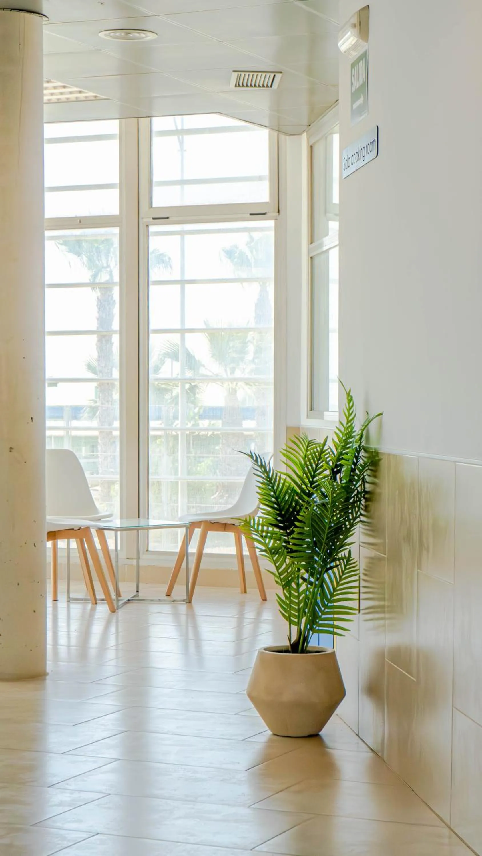 Seating area in Albergue Las Salinas