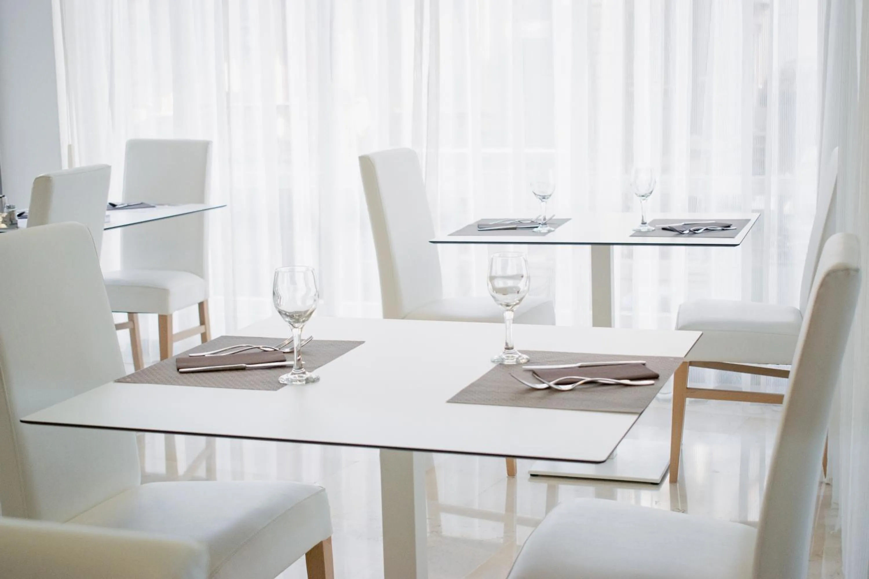 Restaurant/places to eat in Ambra Hotel Cattolica