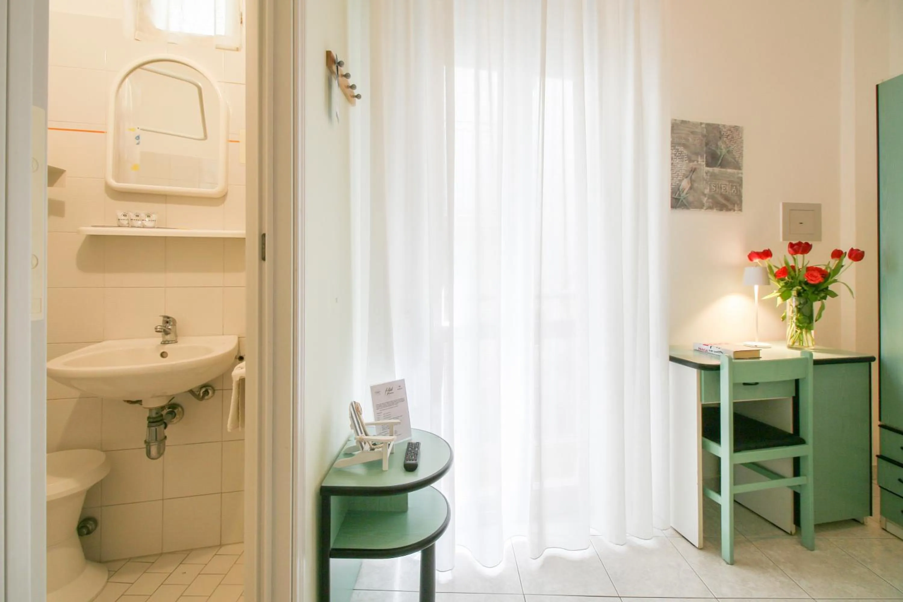 Photo of the whole room in Ambra Hotel Cattolica