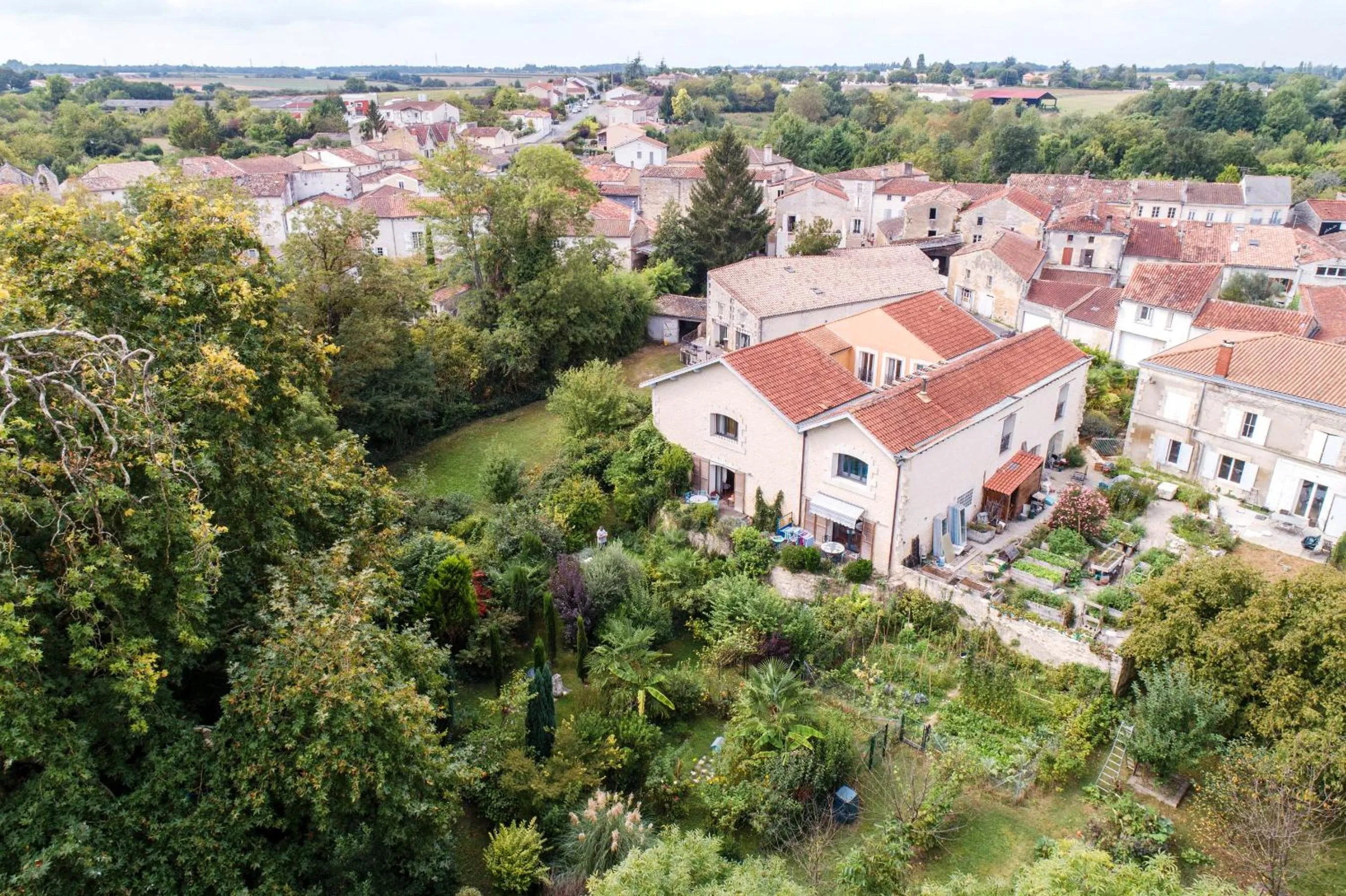 Bird's eye view in Chambre d'Hôtes La Grenade Bleue