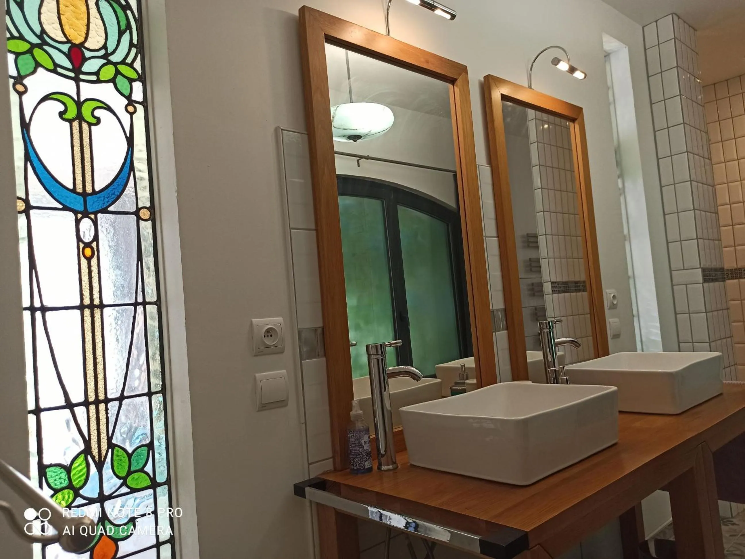 Bathroom in Chambre d'Hôtes La Grenade Bleue