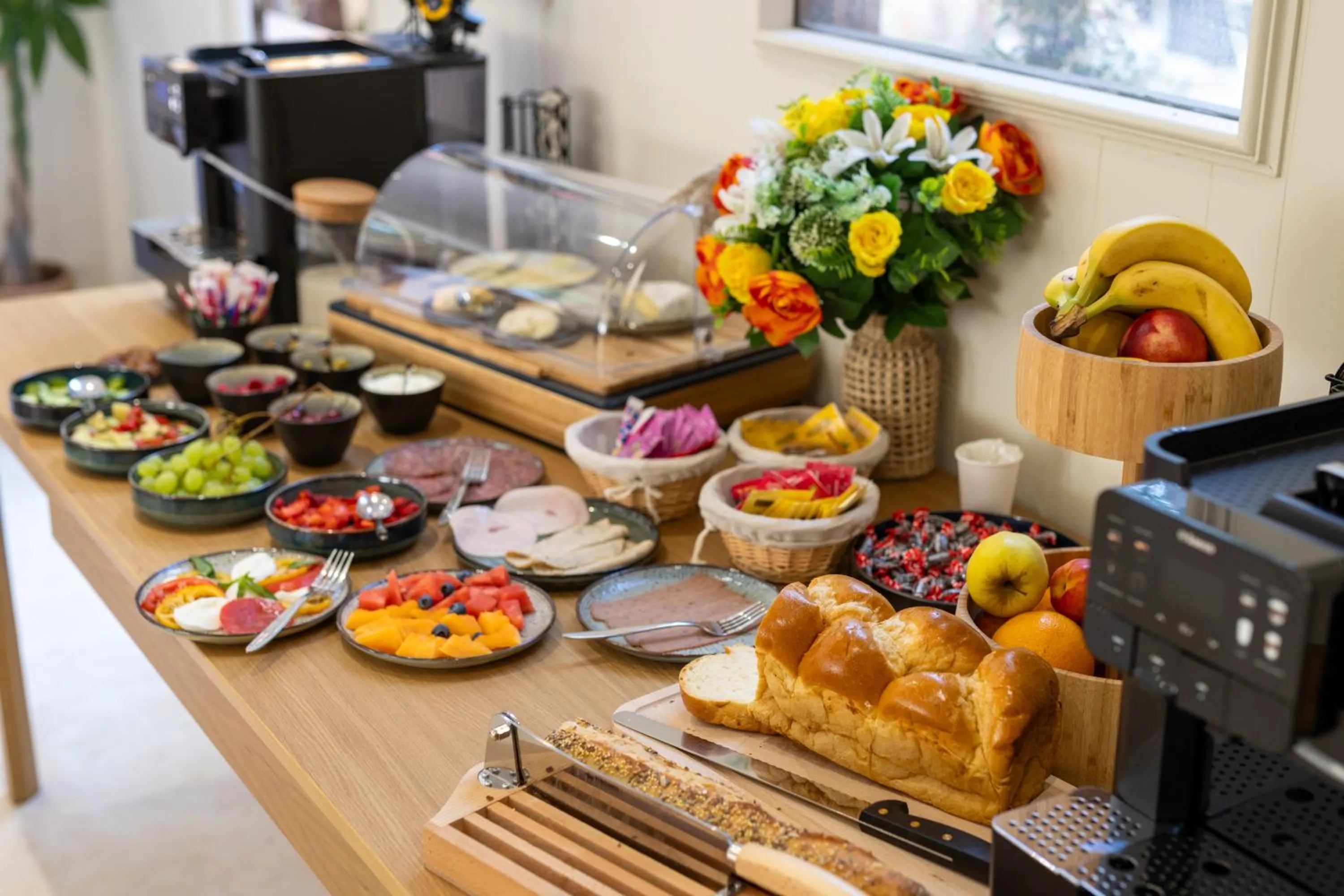 Breakfast in Hôtel Lou Juan