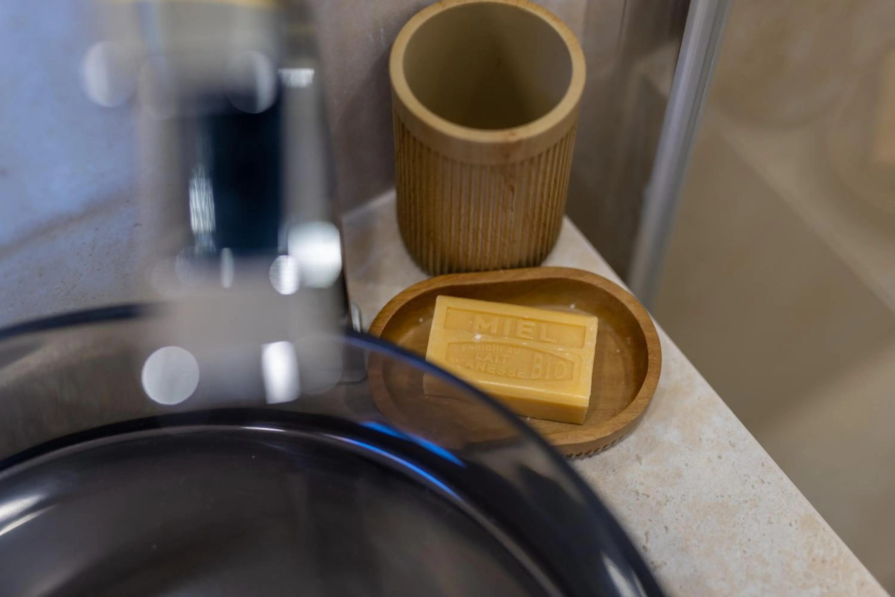 Bathroom in Hôtel Lou Juan