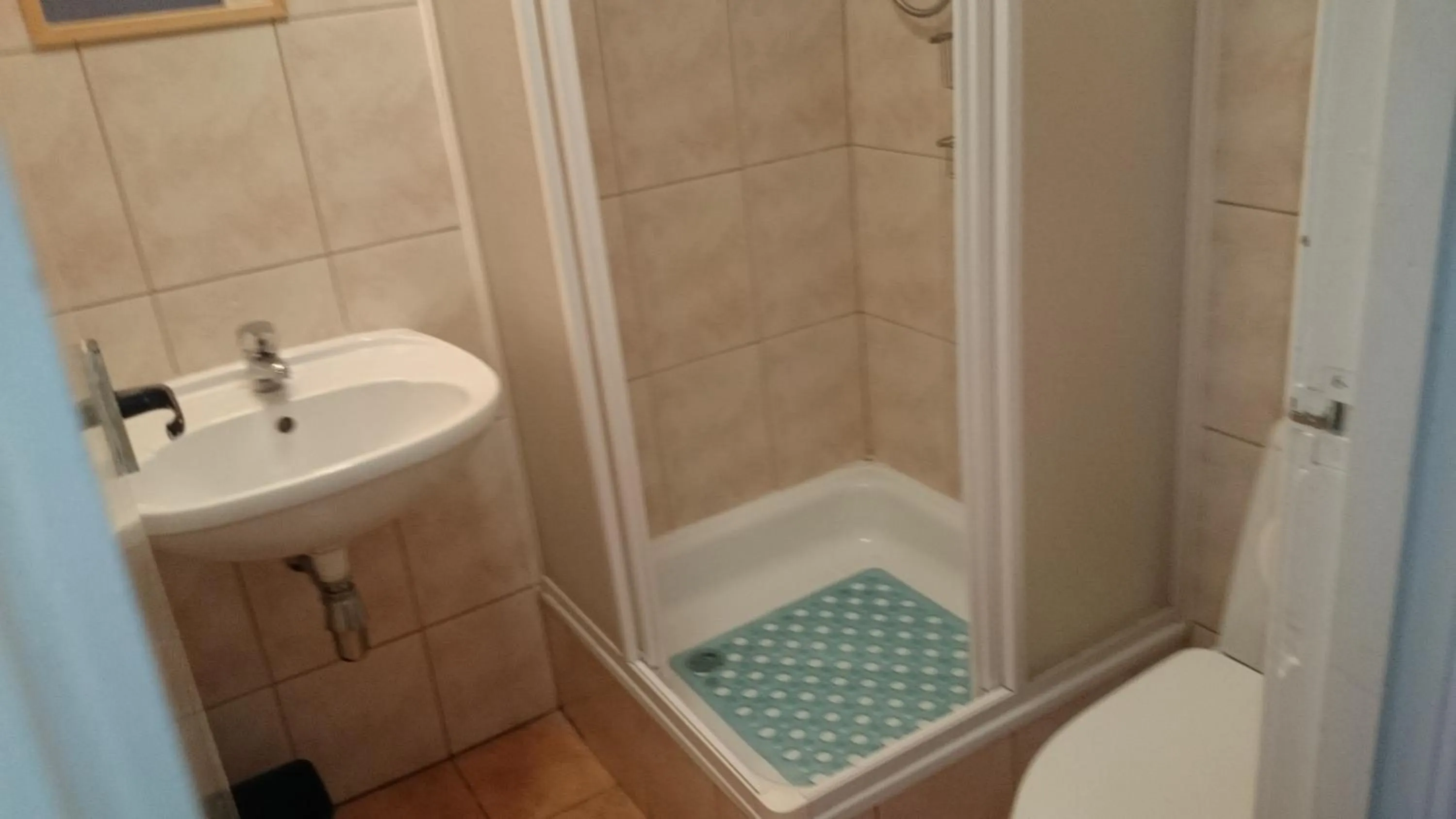 Bathroom in Tulip Hotel Blackpool