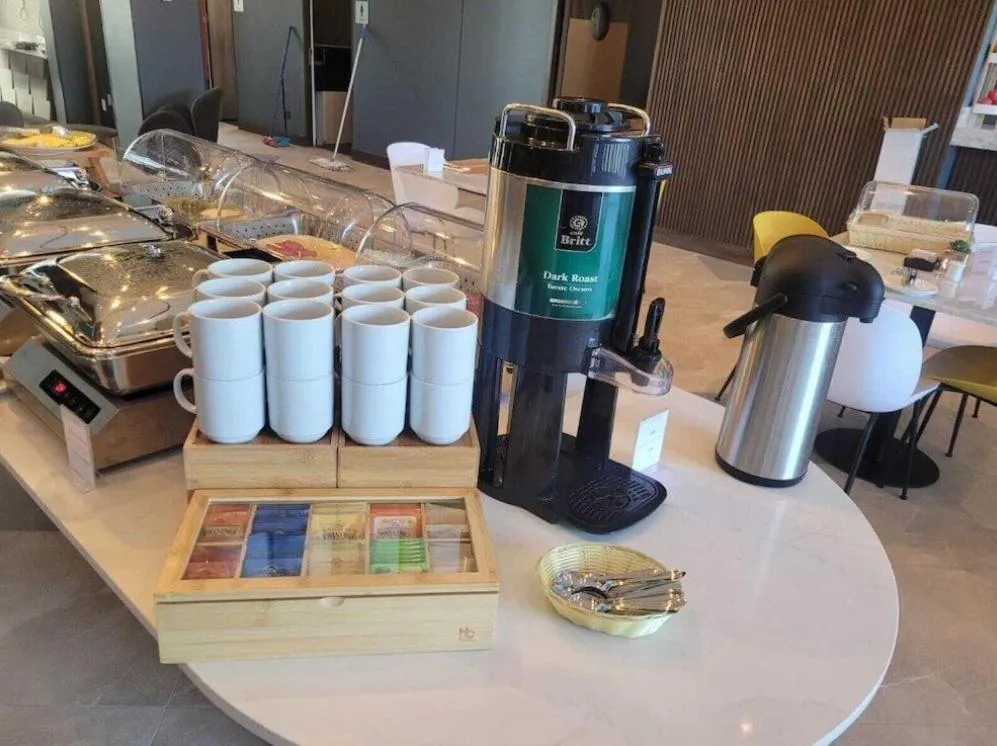 Breakfast in Courtyard by Marriott Santiago Airport