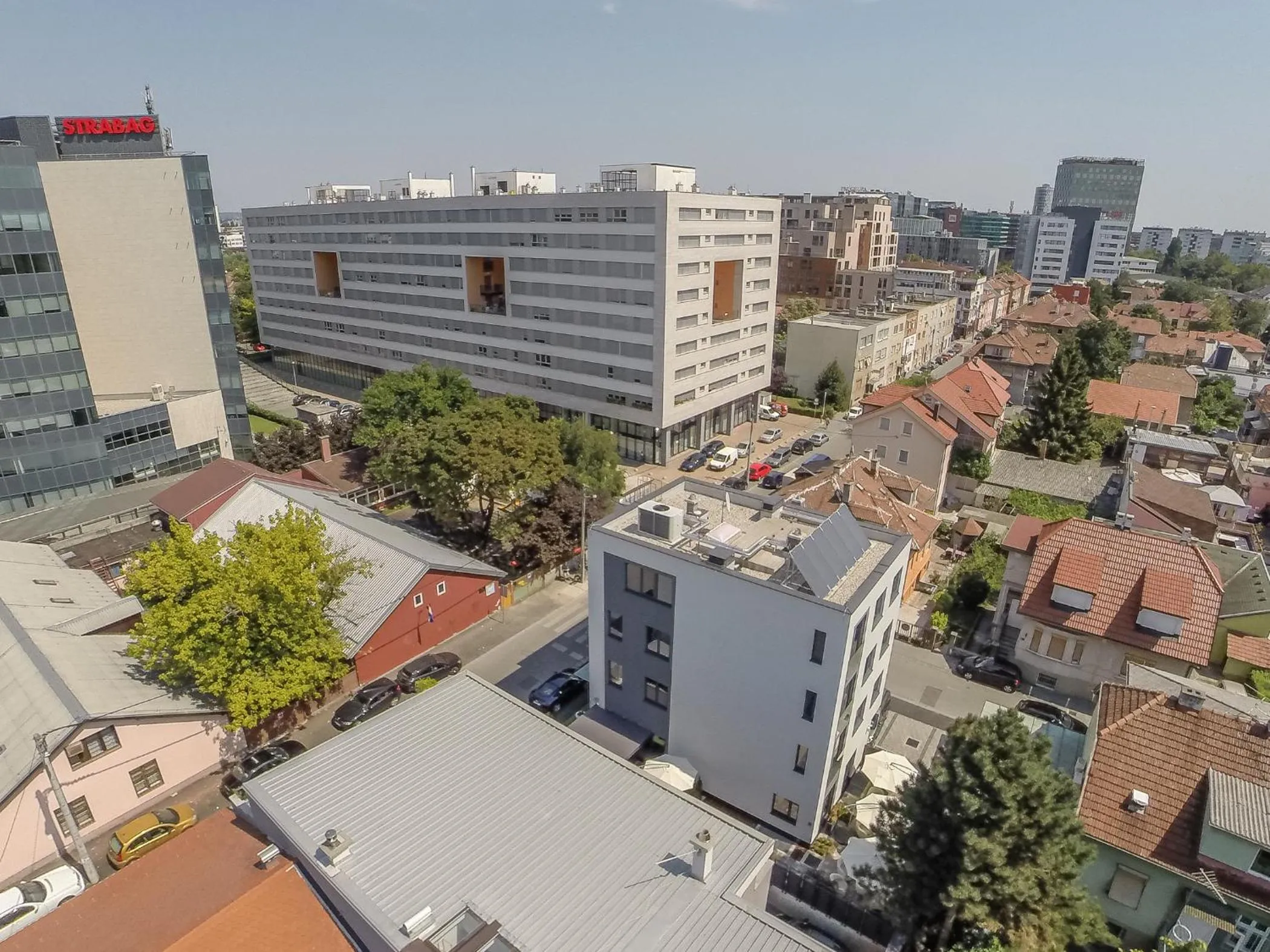 Neighbourhood in The Hotel National