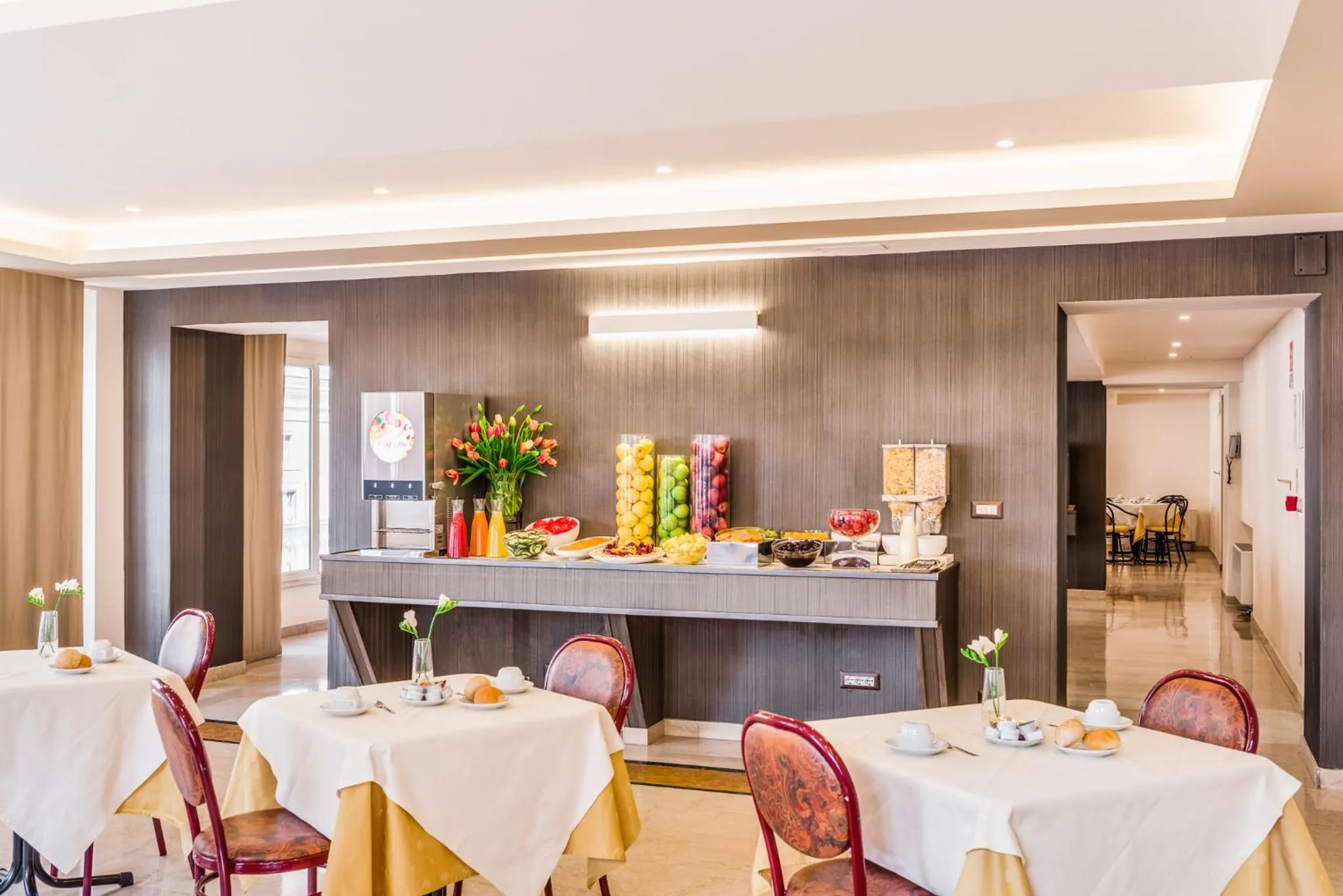 Buffet breakfast in Raeli Hotel Siracusa
