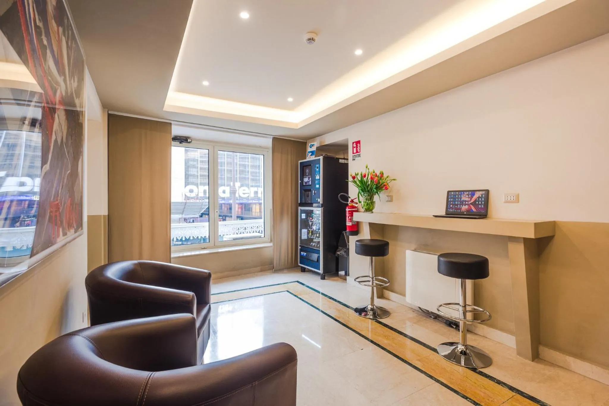 Business facilities in Raeli Hotel Siracusa