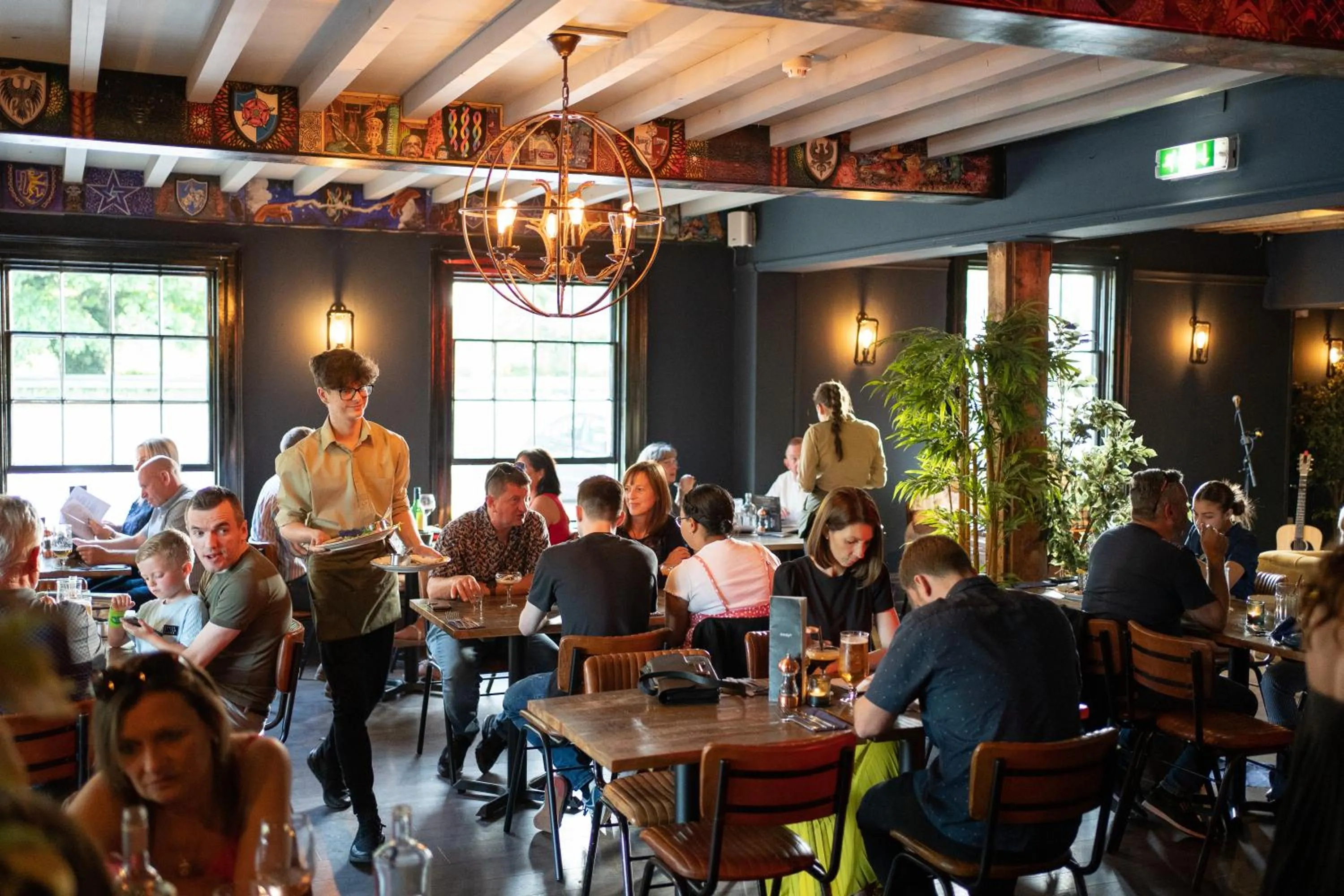 Restaurant/places to eat in The Vicarage