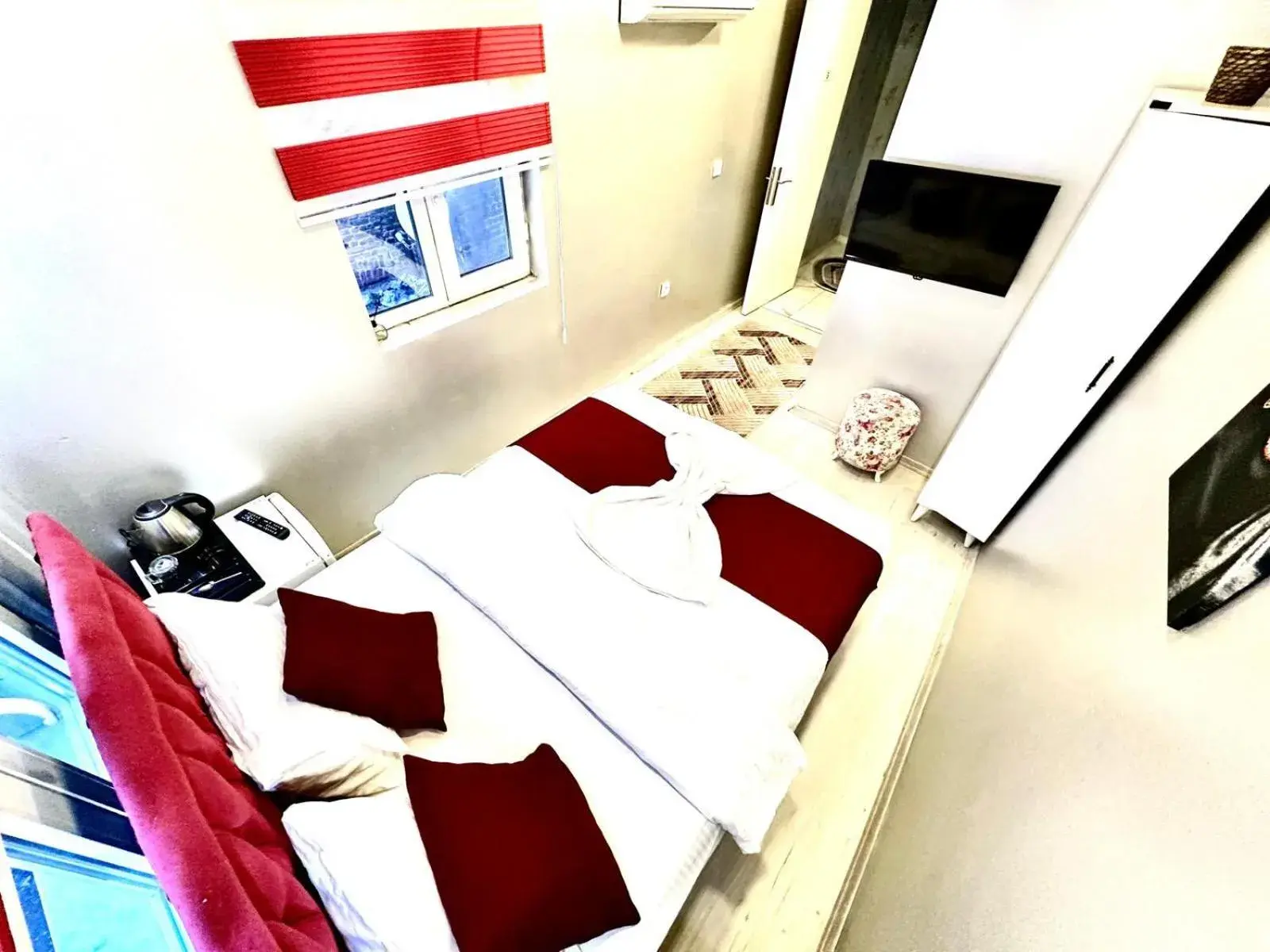 Budget Single Room - single occupancy in Taksim Luxury Capital Hotel Budget Single Room - single occupancy in Taksim Luxury Capital Hotel