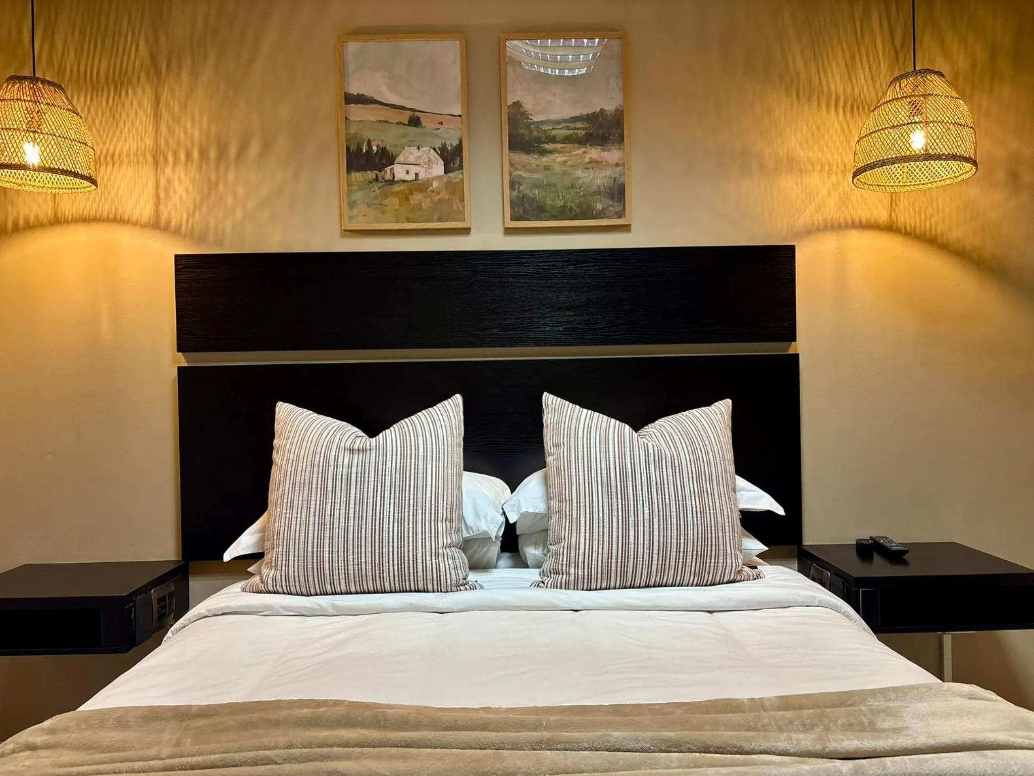 Bedroom, Bed in The Suburban Guest House