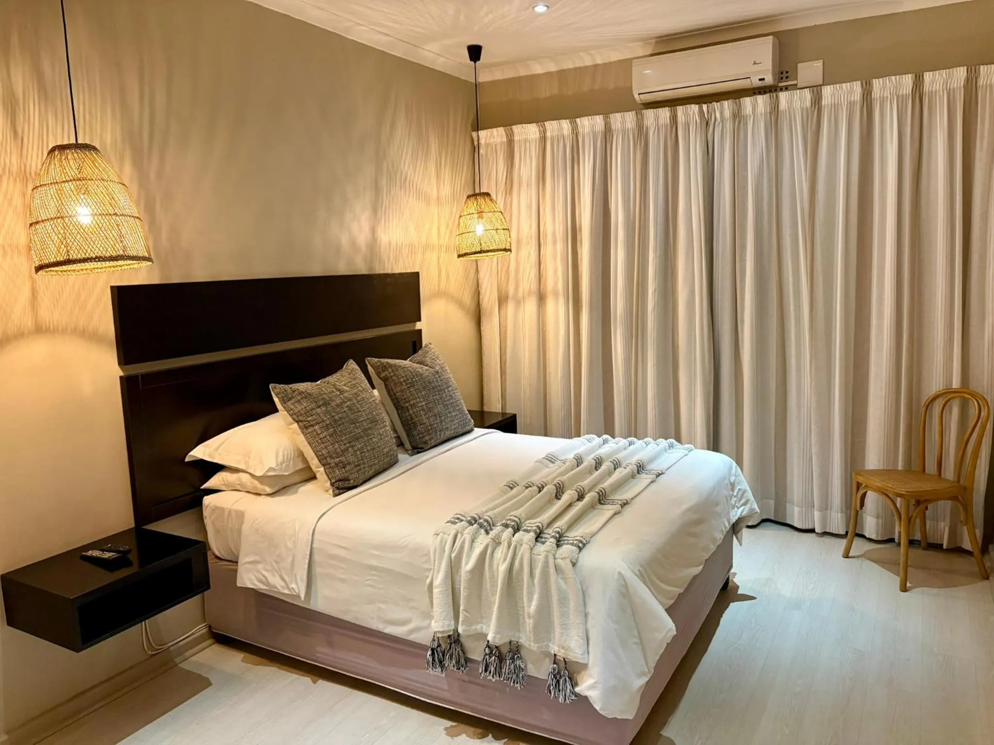 Photo of the whole room, Bed in The Suburban Guest House