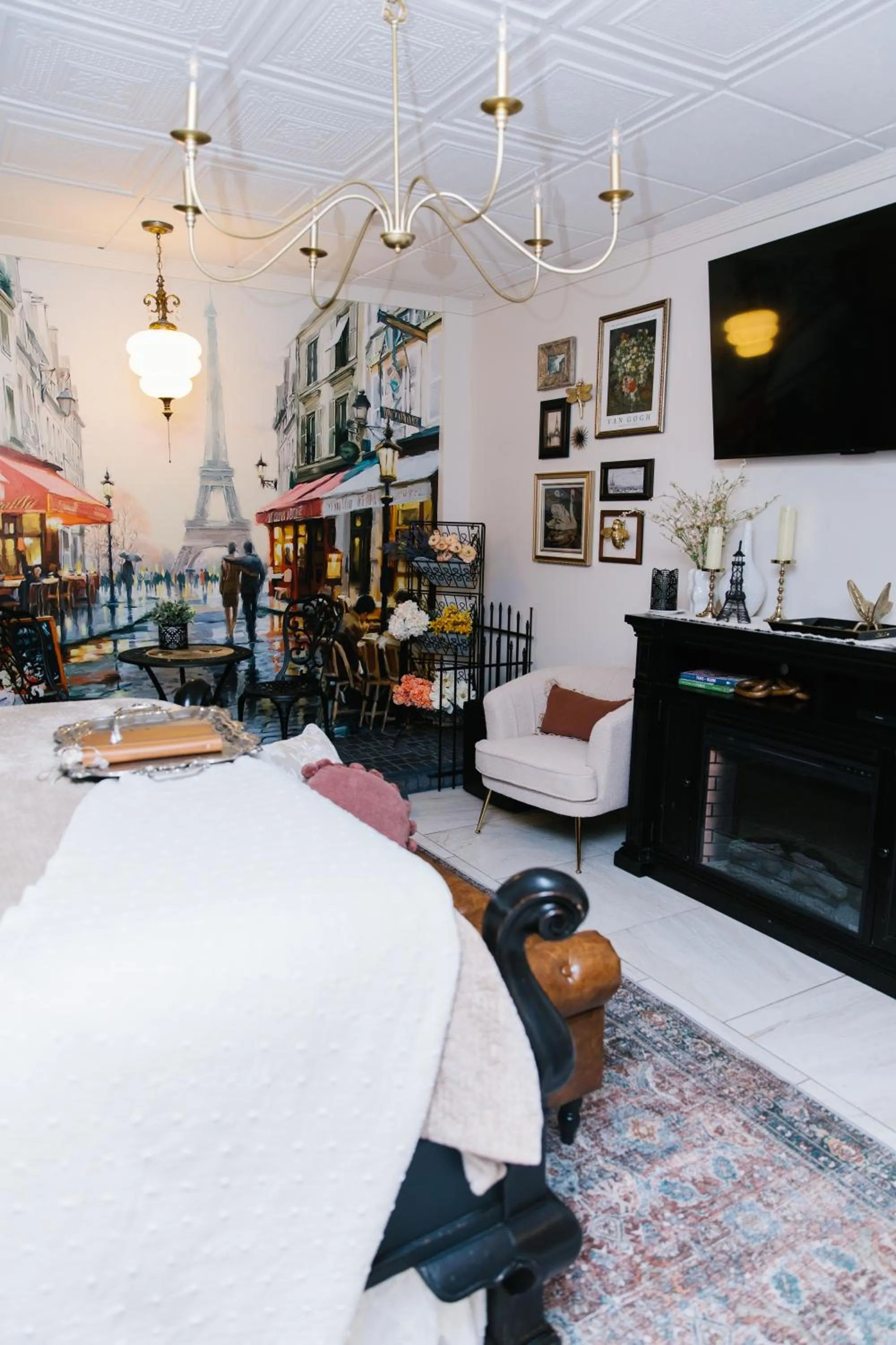 5th East Hall Bed & Breakfast