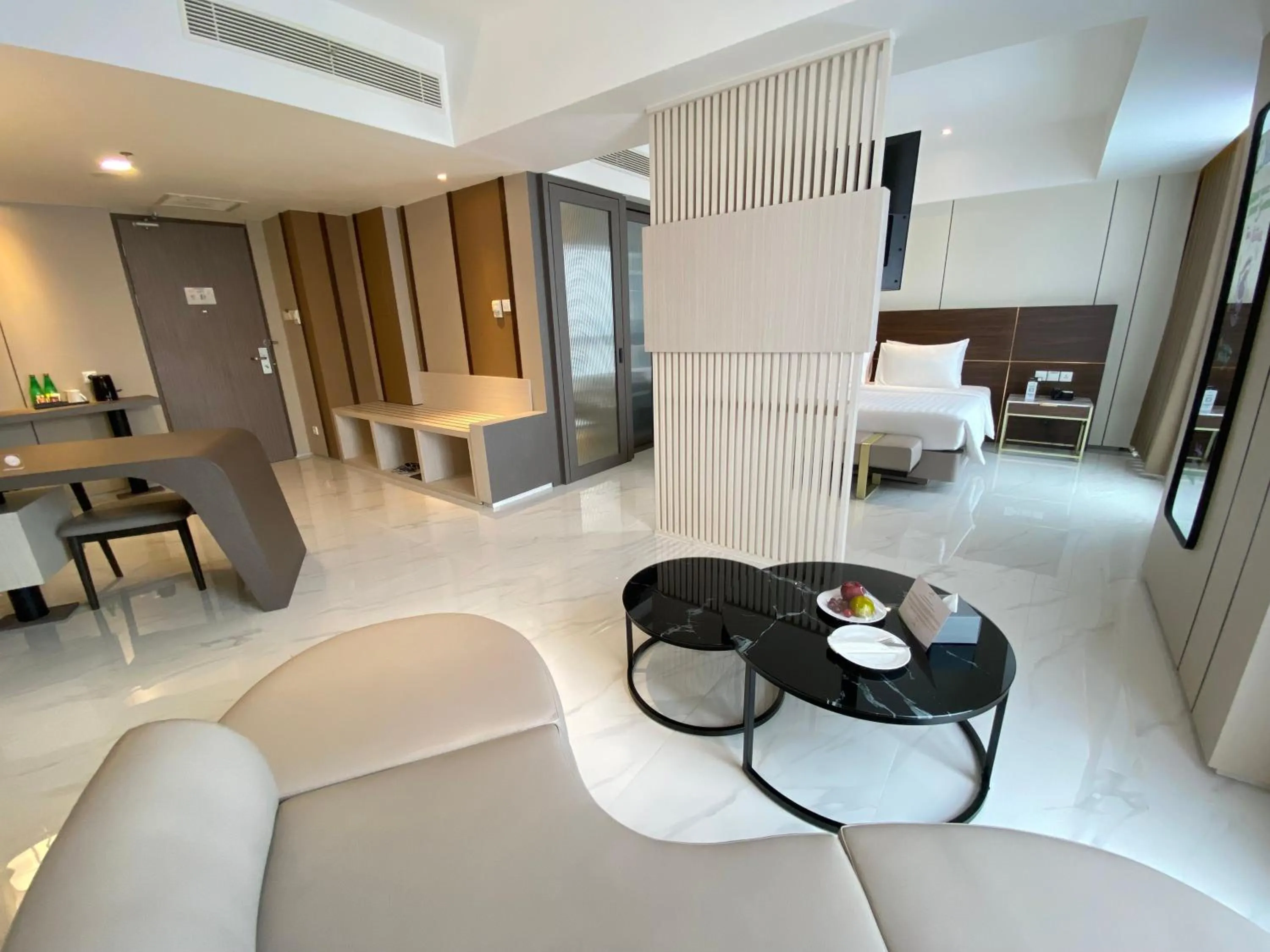 Bedroom, Bed in Grand Whiz Hotel Praxis Surabaya