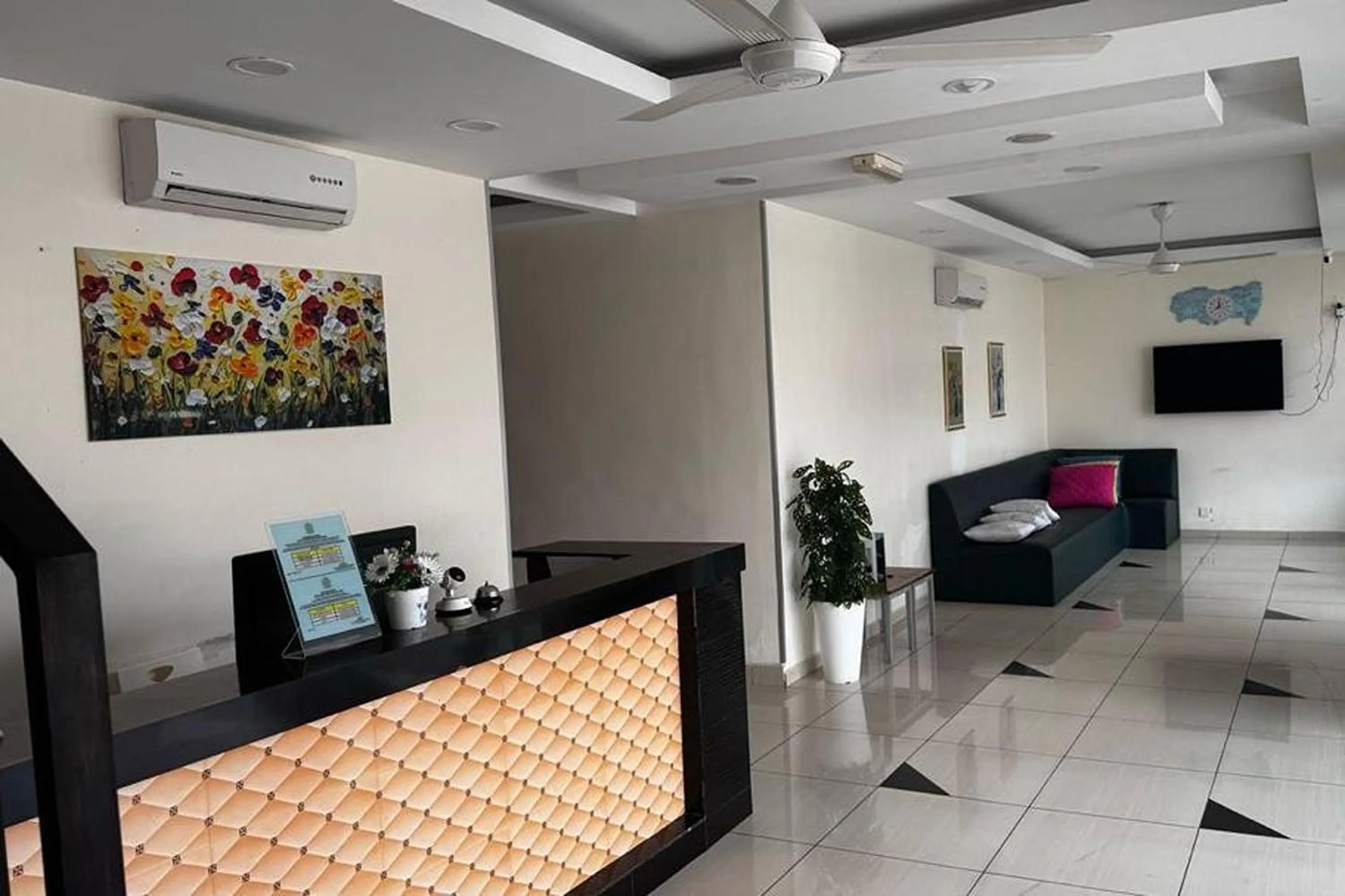 Lobby or reception in Hotel D Lima Inn Langkawi