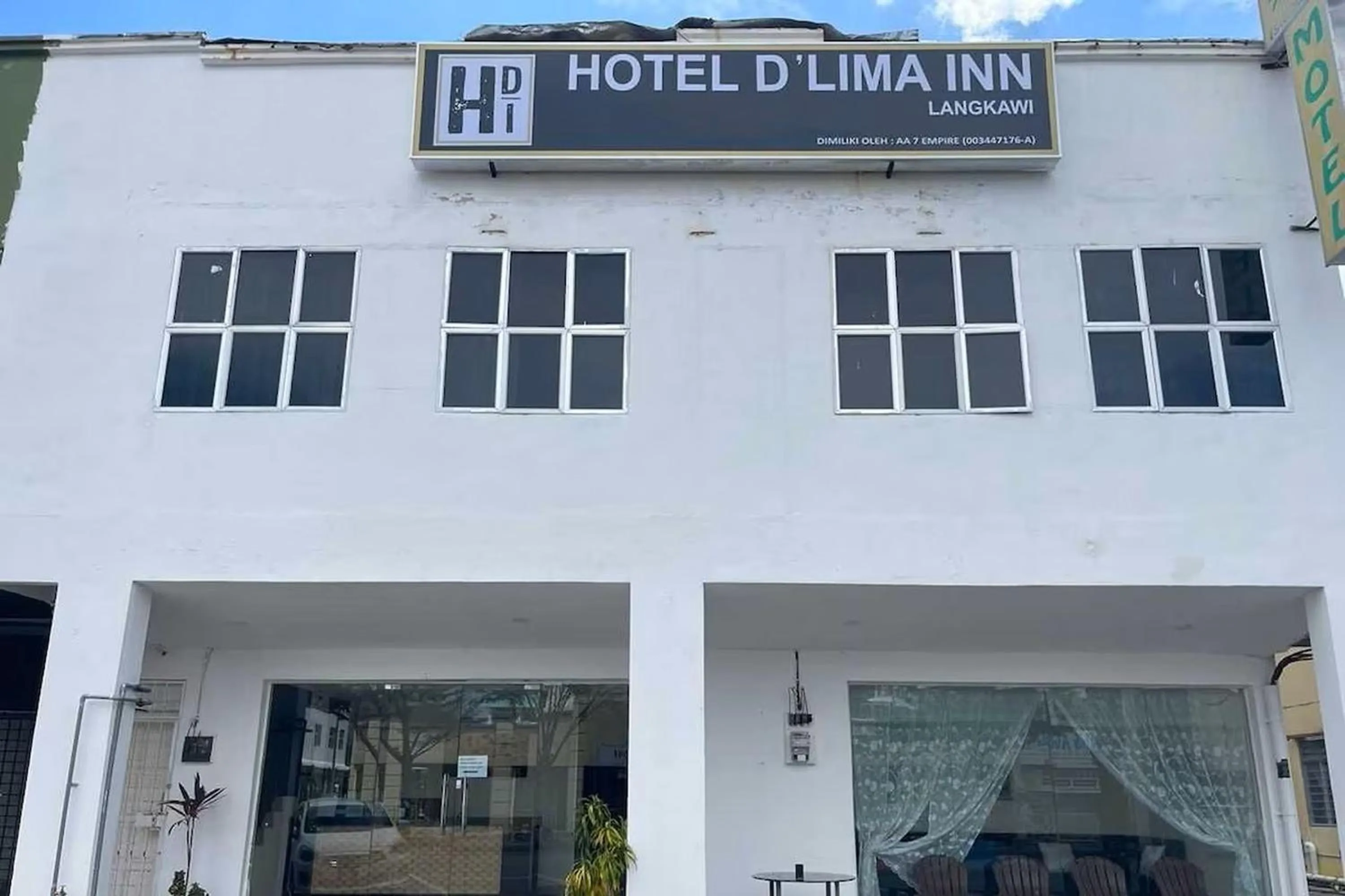 Property building in Hotel D Lima Inn Langkawi