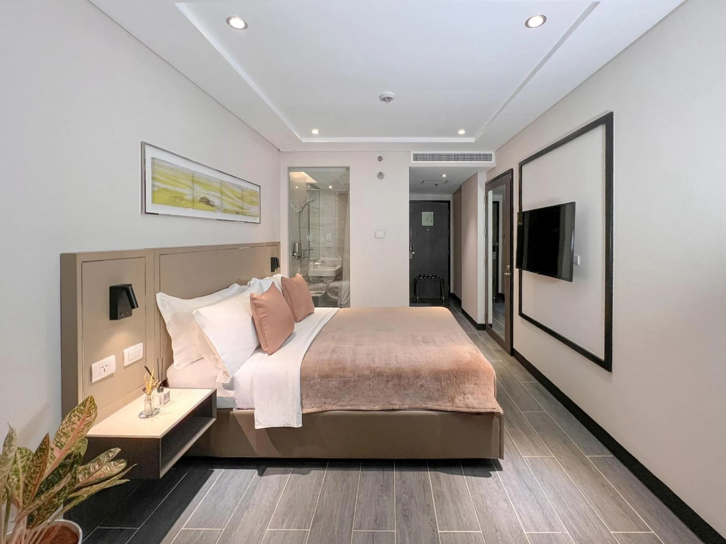 Bed in Newport Stay by Runway Manila & Attractions