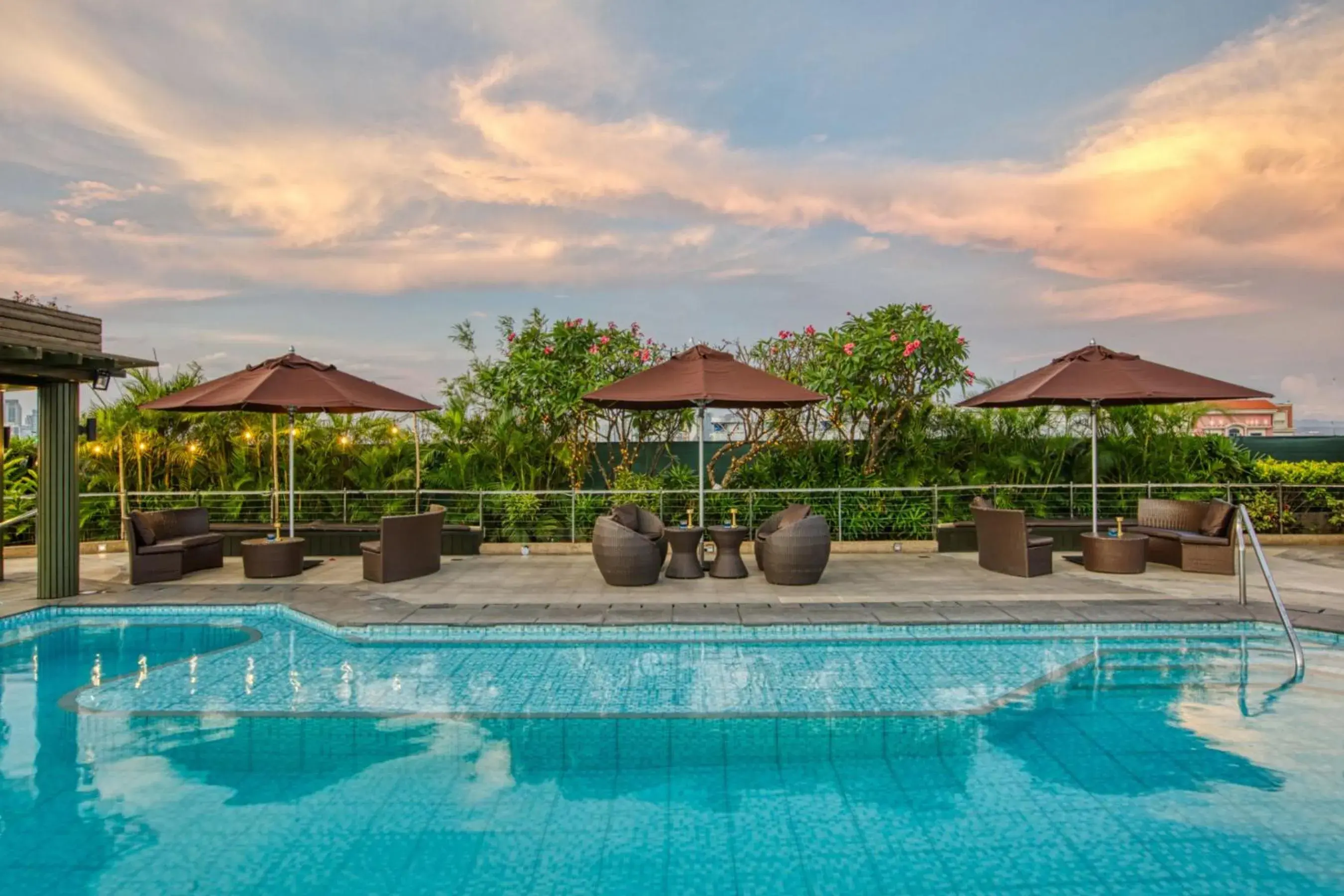 Newport Stay by Runway Manila & Attractions Newport Stay by Runway Manila & Attractions