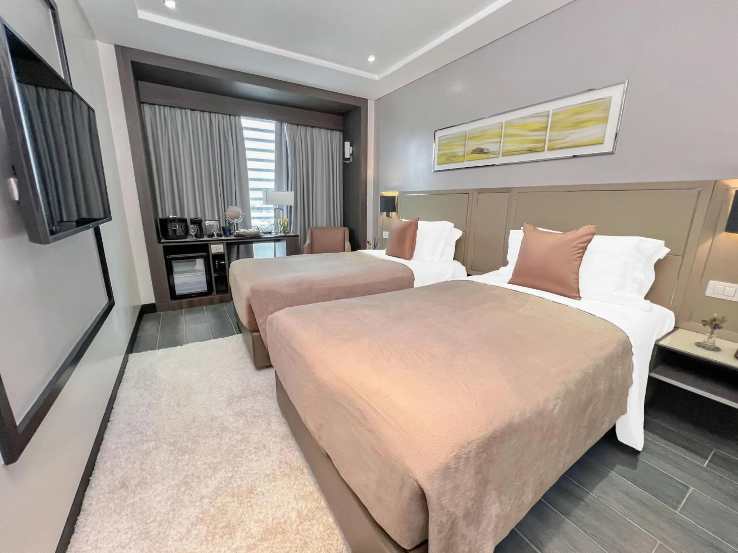 Bed in Newport Stay by Runway Manila & Attractions