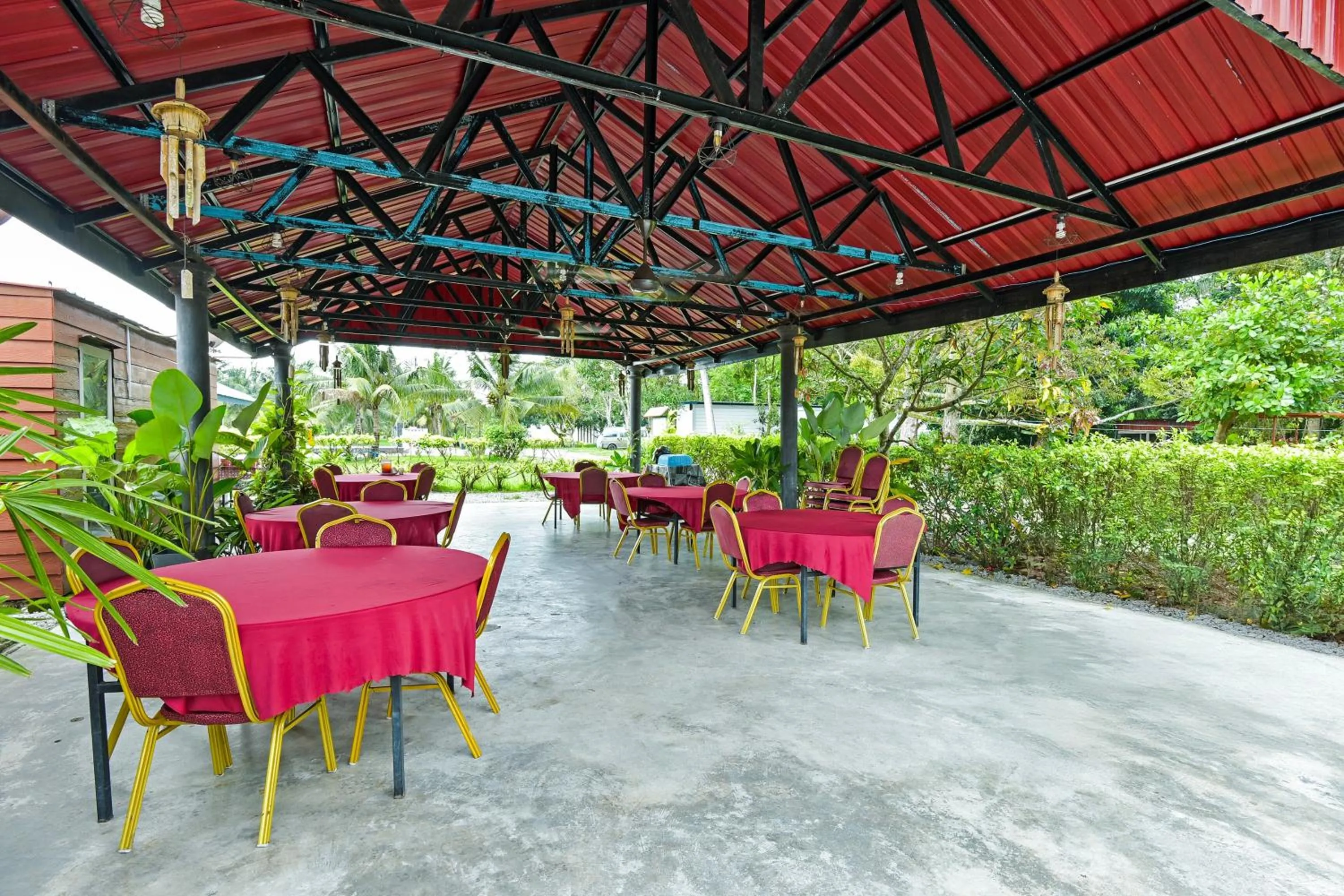 Lobby or reception in Hotel O Asiacamp Chalet Tanjung Karang