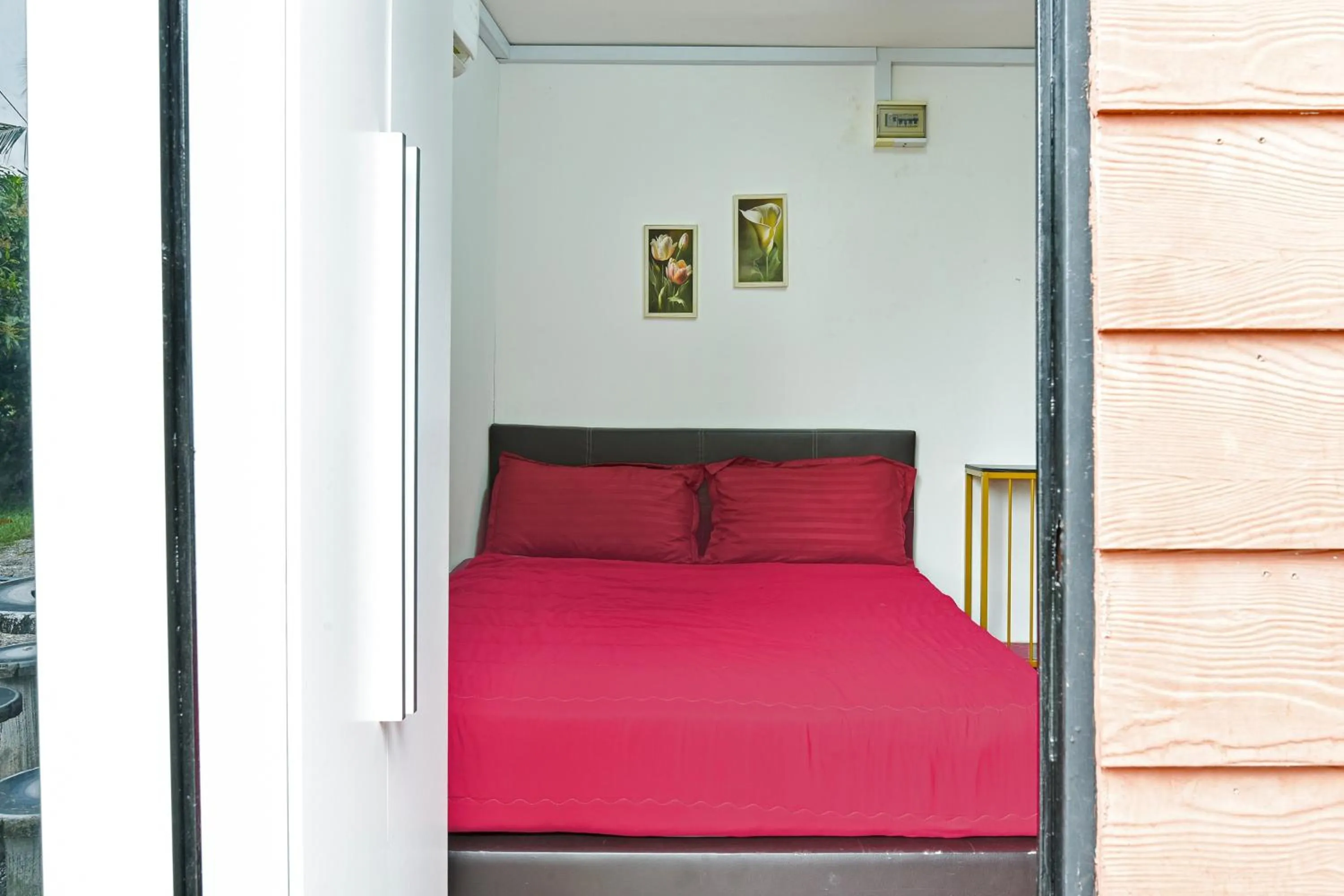 Bedroom, Bed in Hotel O Asiacamp Chalet Tanjung Karang