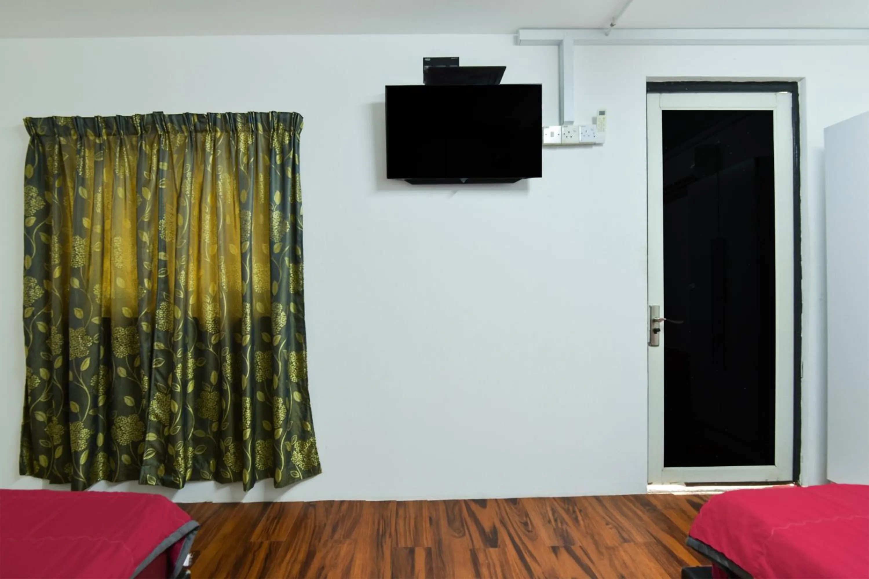 Bedroom in Hotel O Asiacamp Chalet Tanjung Karang