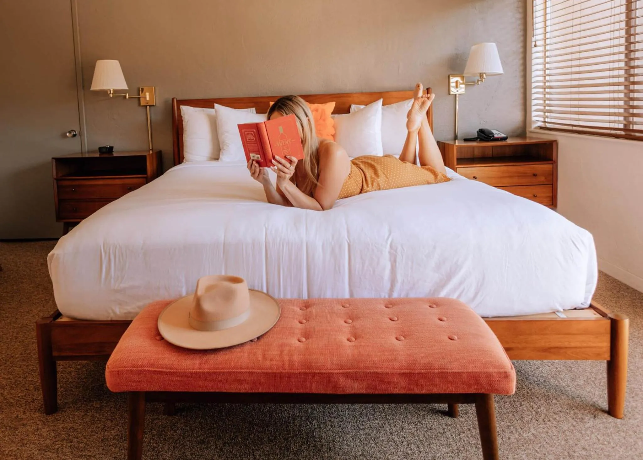 Guests, Bed in Contenta Inn