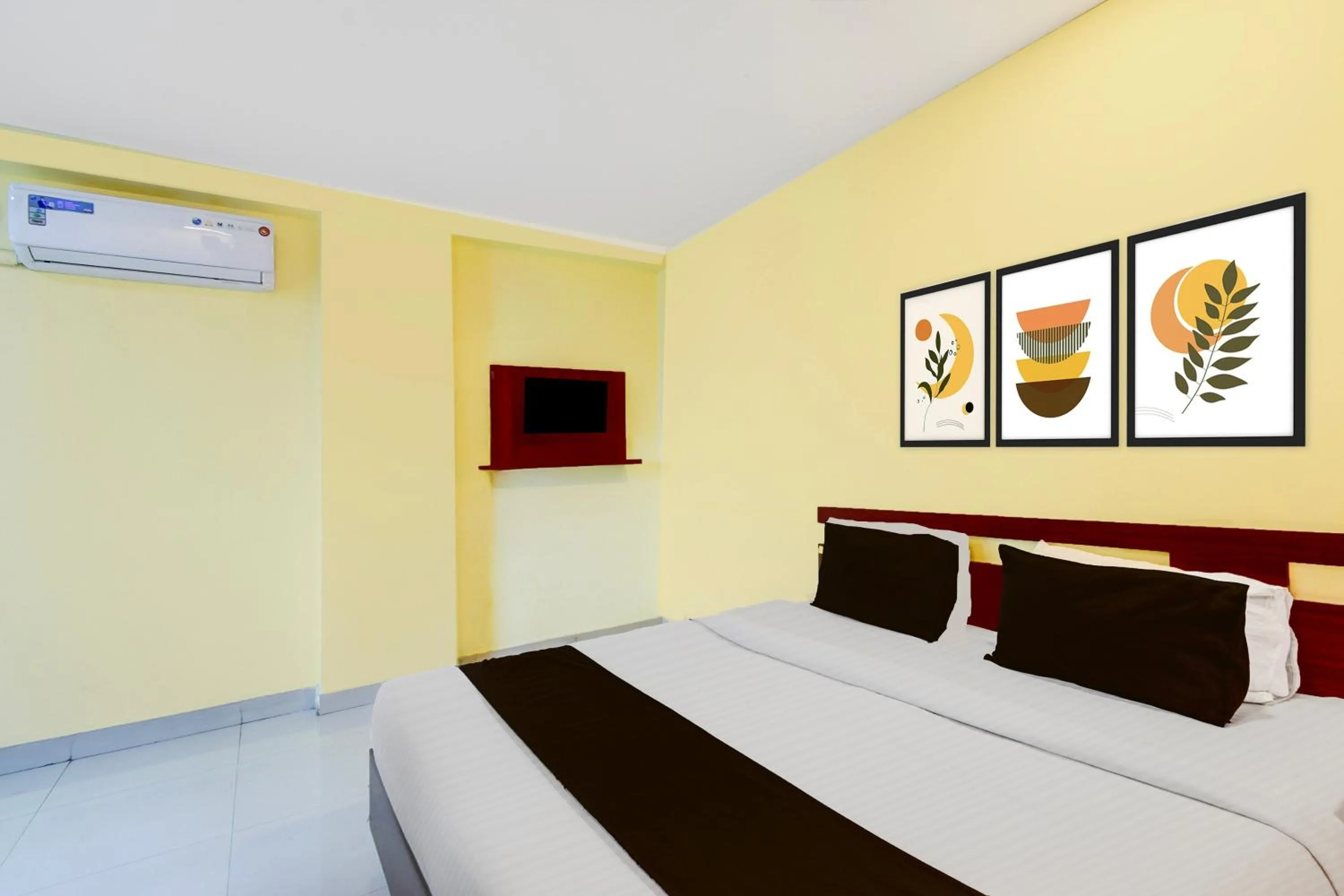Bedroom, Bed in Super Hotel O LB Nagar Metro Station Formerly Virat residency