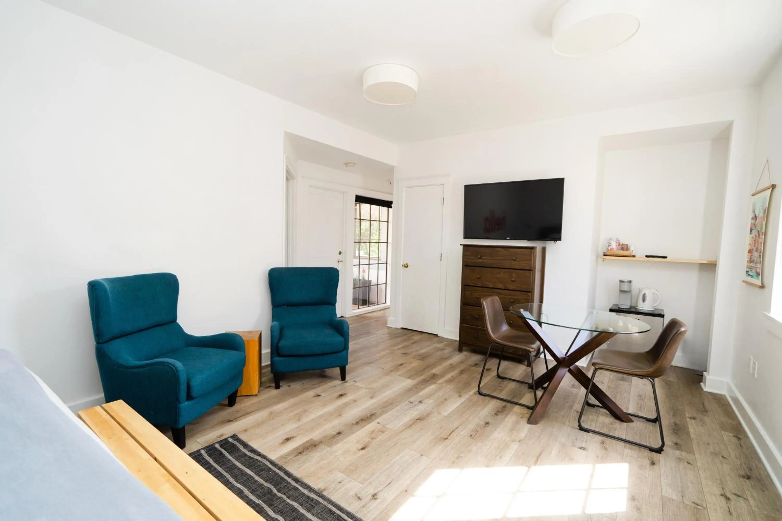 Seating area in Atterdag Inn