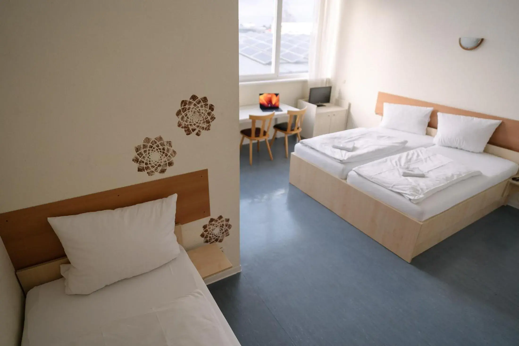 Triple Room with Bathroom - single occupancy in Hotel Spilburg Triple Room with Bathroom - single occupancy in Hotel Spilburg