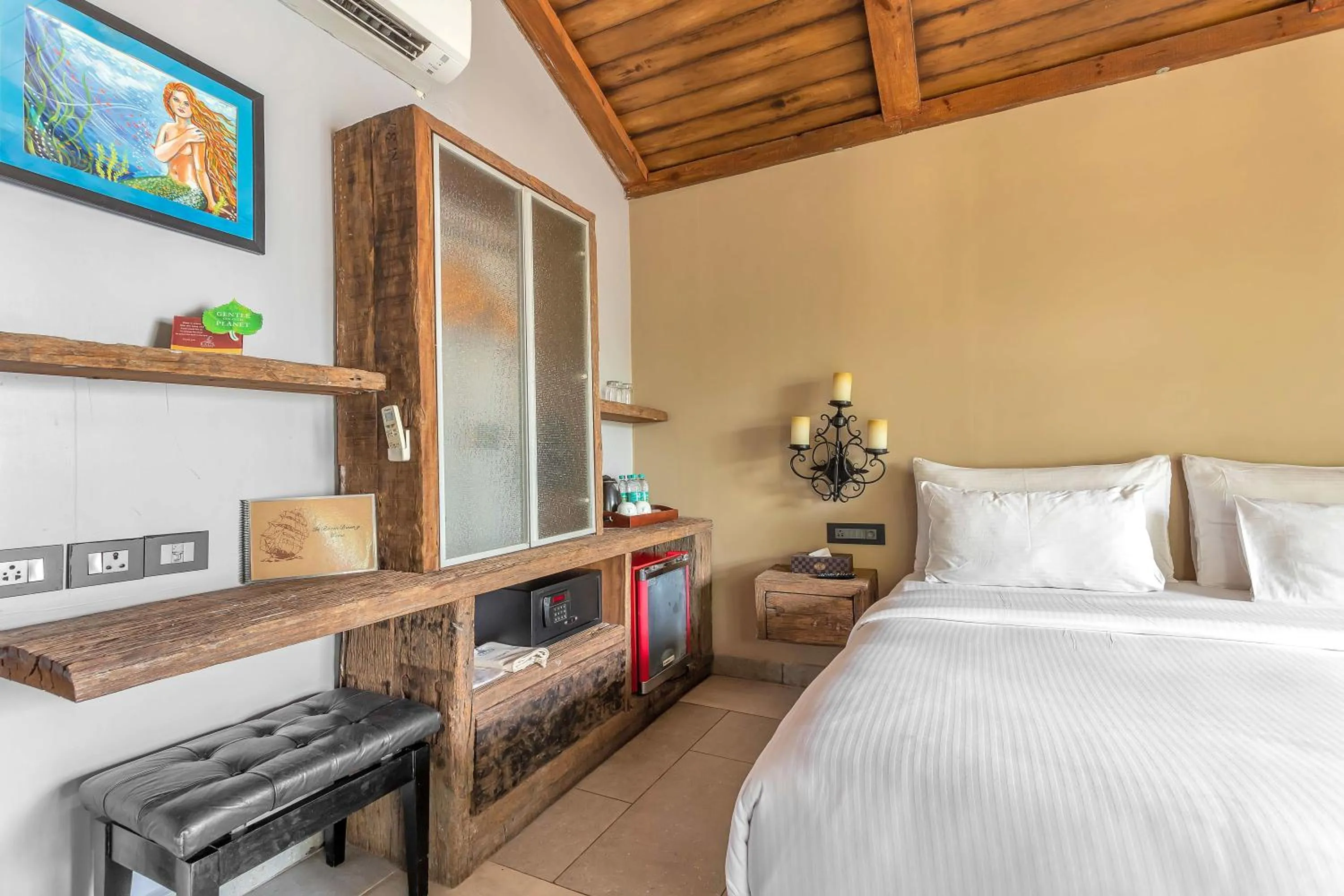 Bedroom, Bed in The Baga Beach Resort