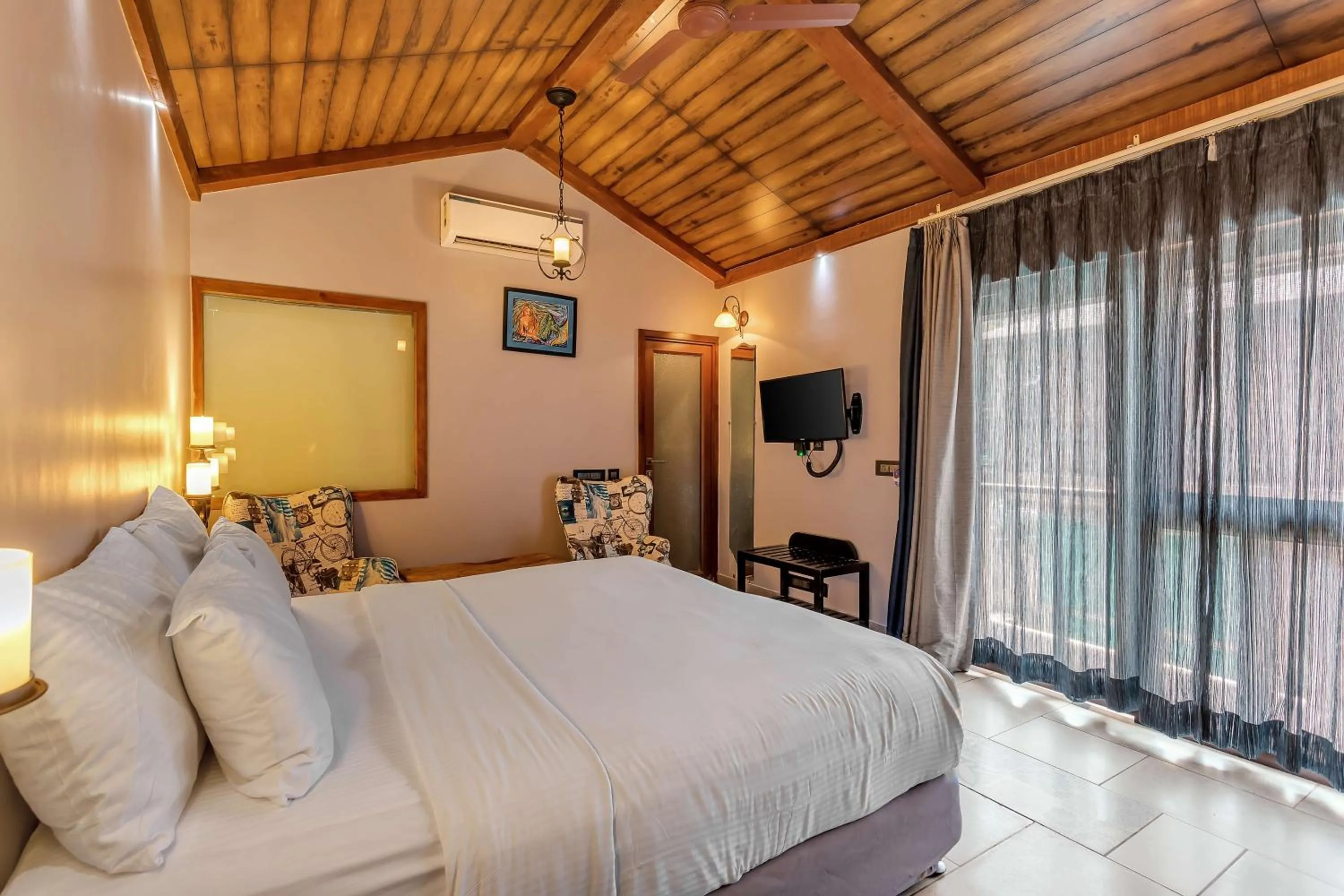Bedroom, Bed in The Baga Beach Resort