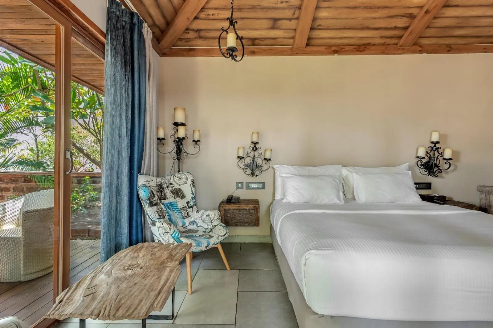 Bedroom, Bed in The Baga Beach Resort