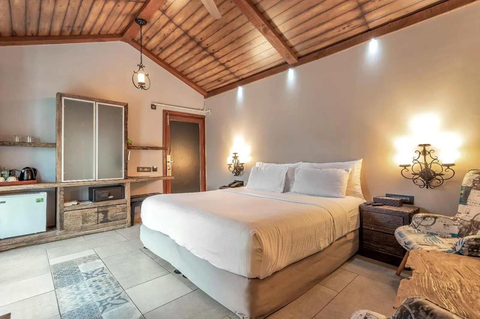 Bed in The Baga Beach Resort