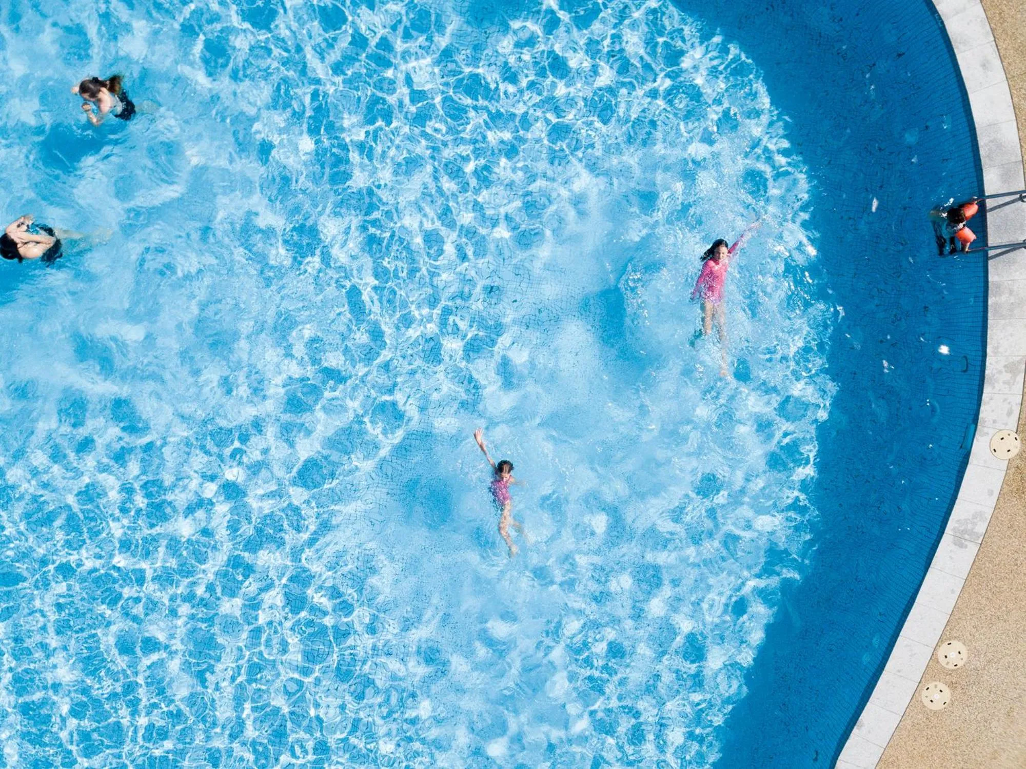 People in BIG4 Port Hughes Holiday Park