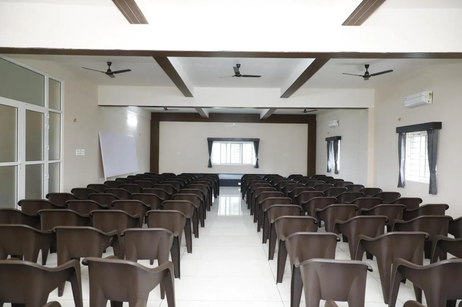 Meeting/conference room in Elite Villa