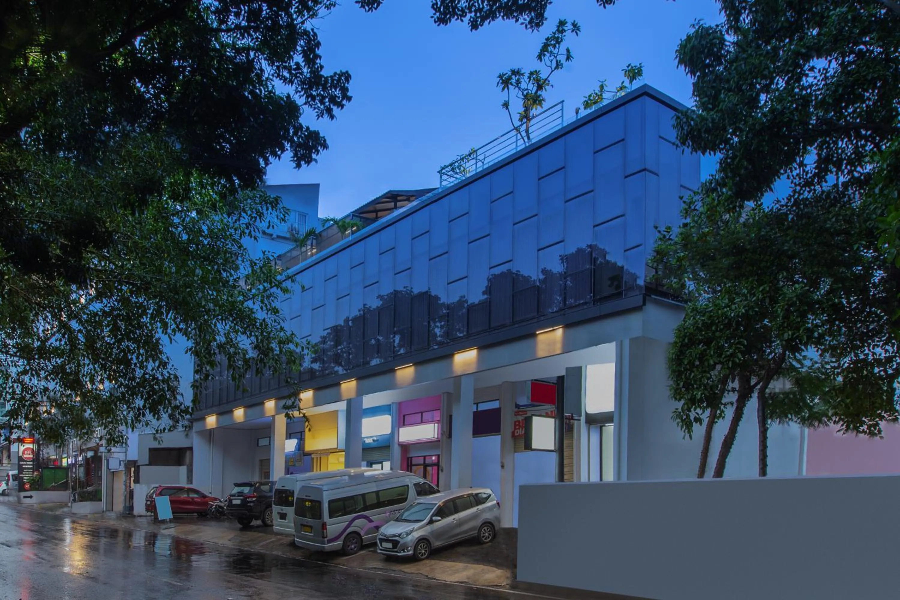 Facade/entrance in Neo Dipatiukur Bandung by ASTON