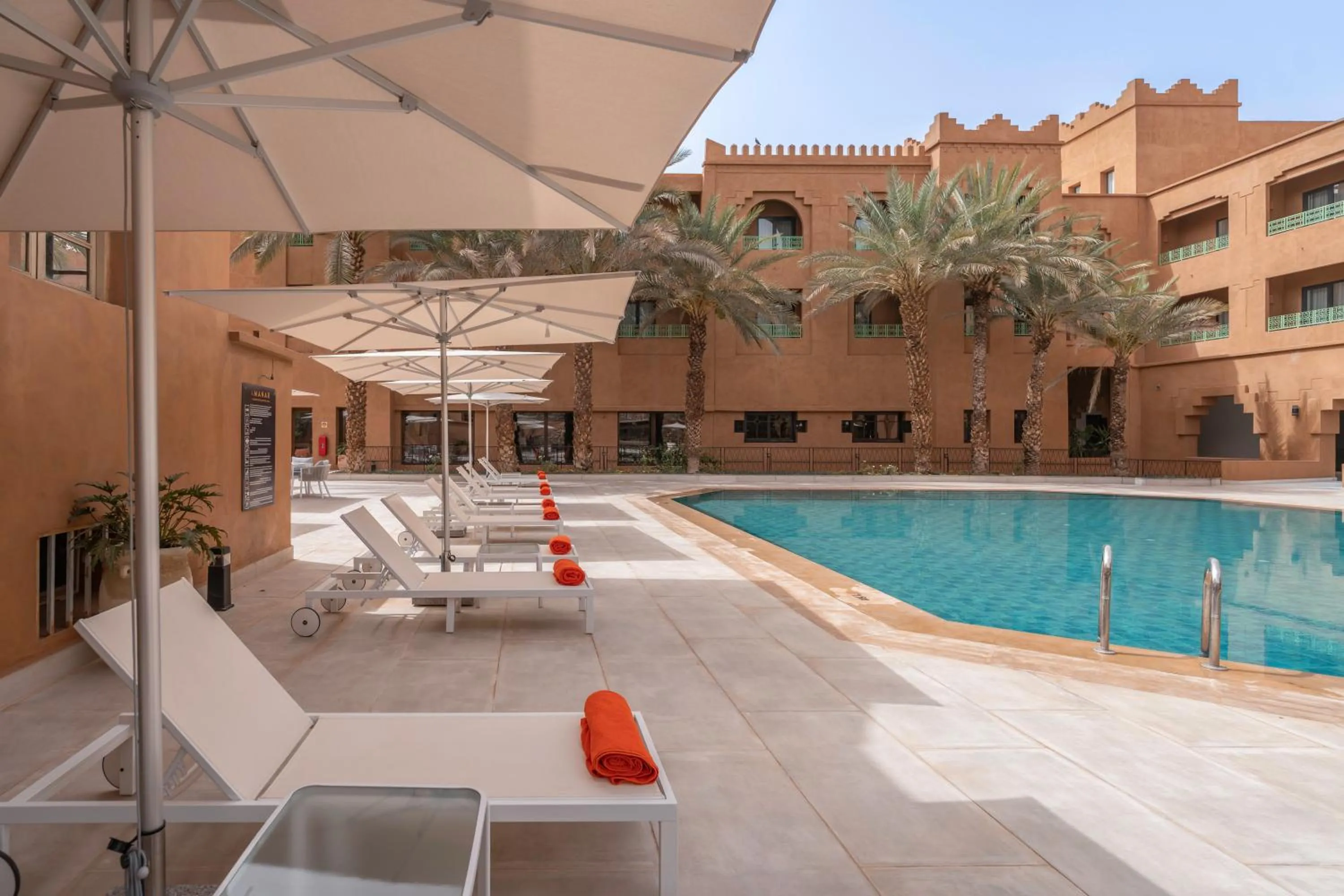 Swimming pool in Amanar Hôtel & Spa Ouarzazate