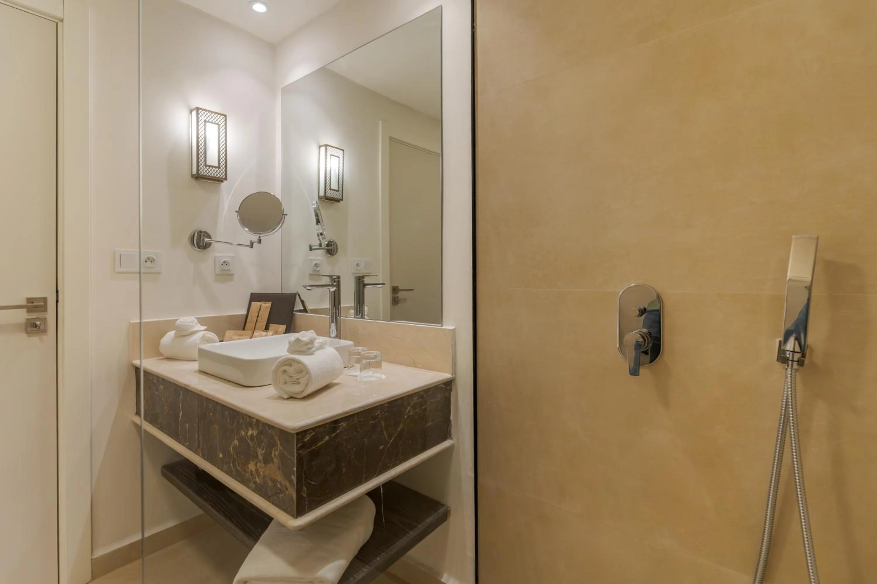 Shower in Amanar Hôtel & Spa Ouarzazate