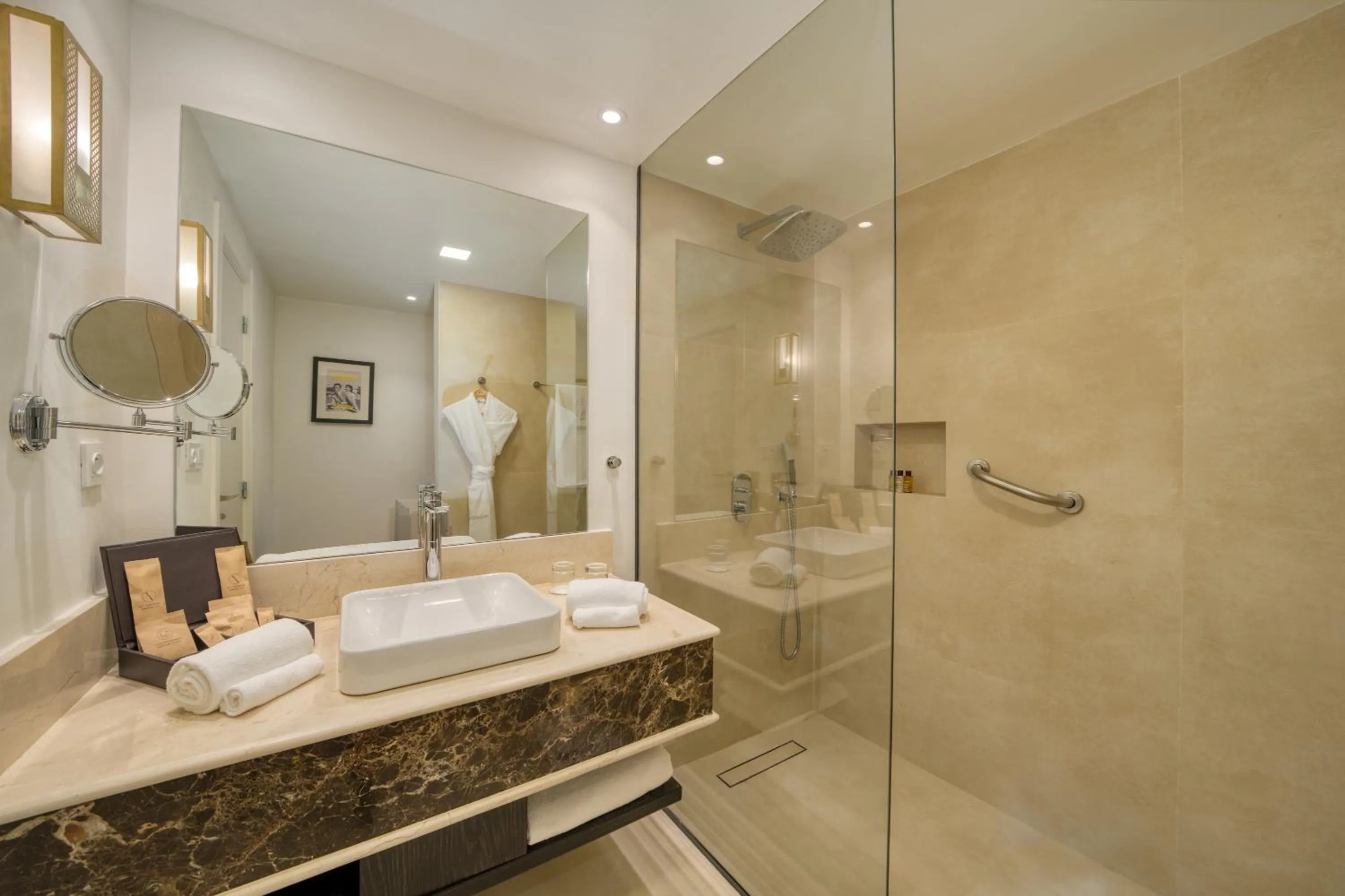 Shower in Amanar Hôtel & Spa Ouarzazate