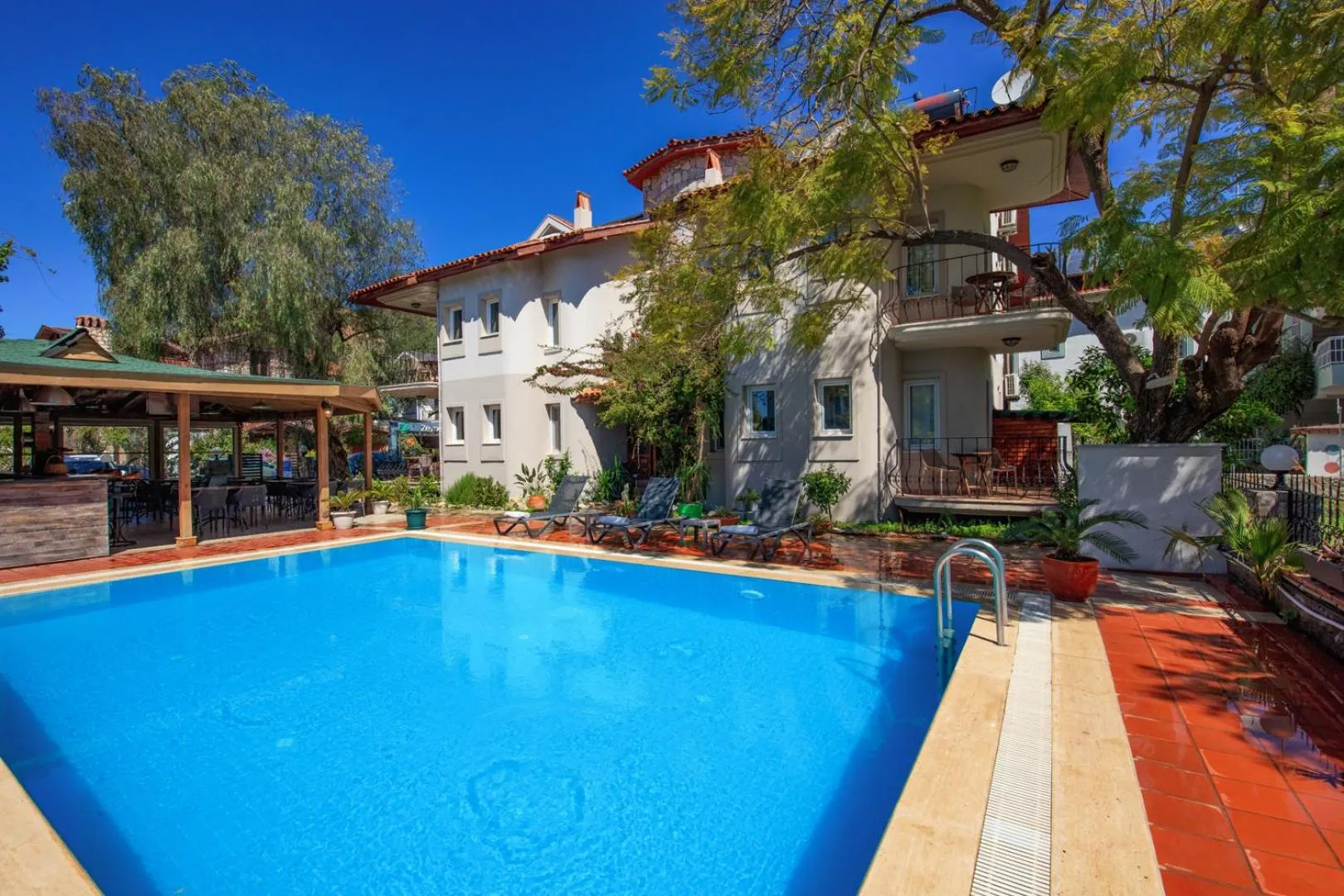 Pool view in No 14 HOTEL GÖCEK
