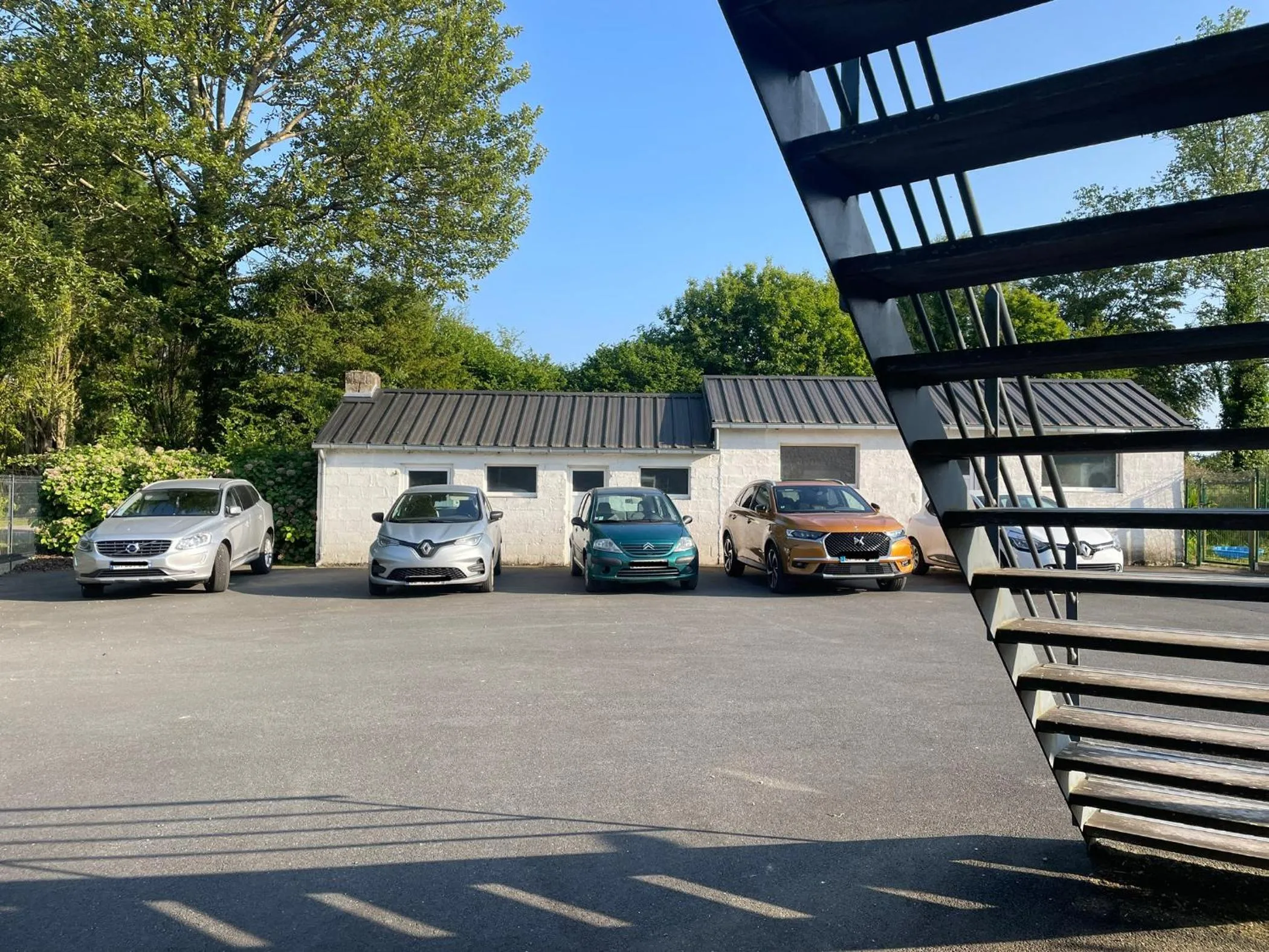 Parking in Ar-Gavotenn